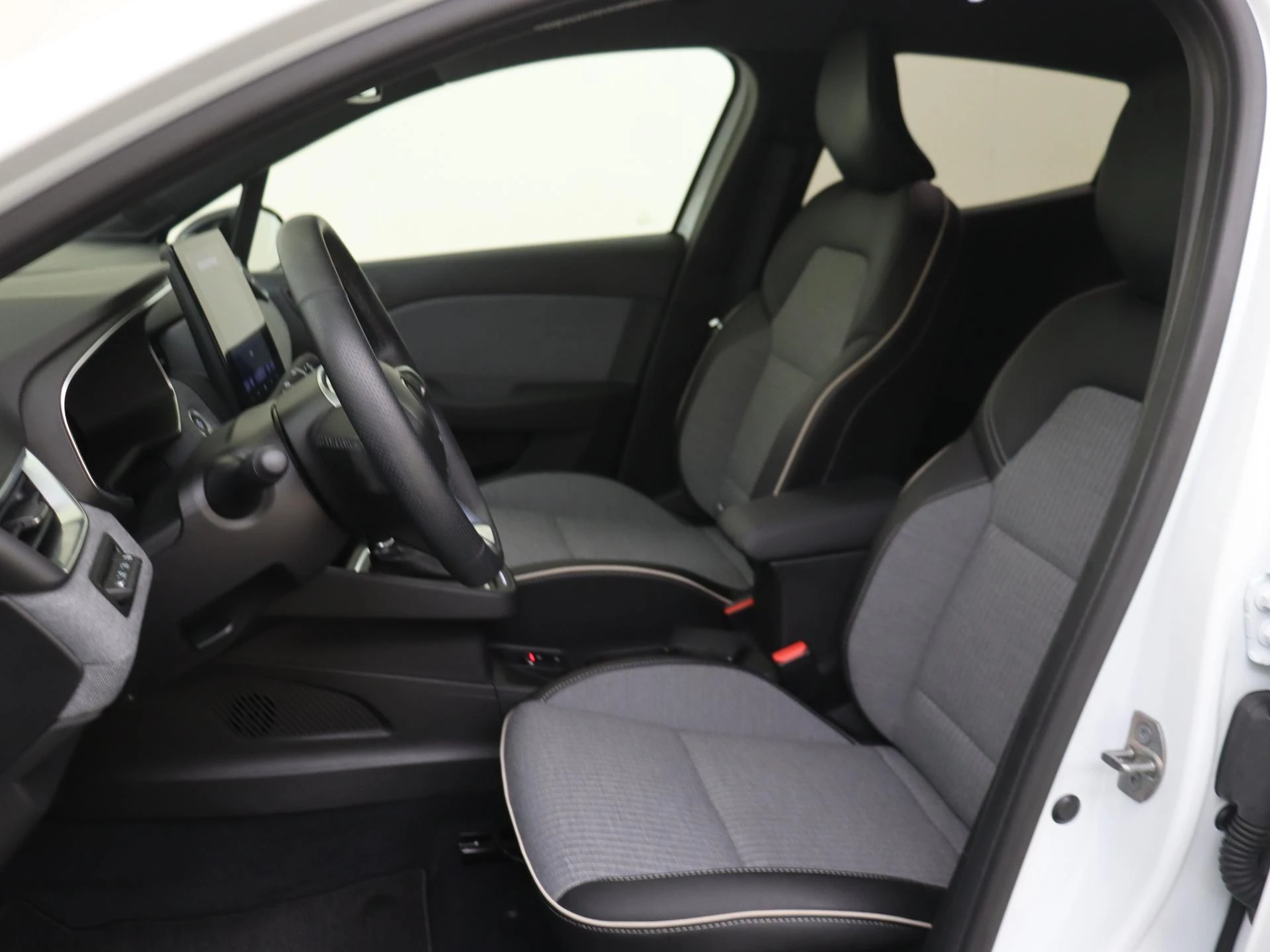 Renault-Clio-image-14