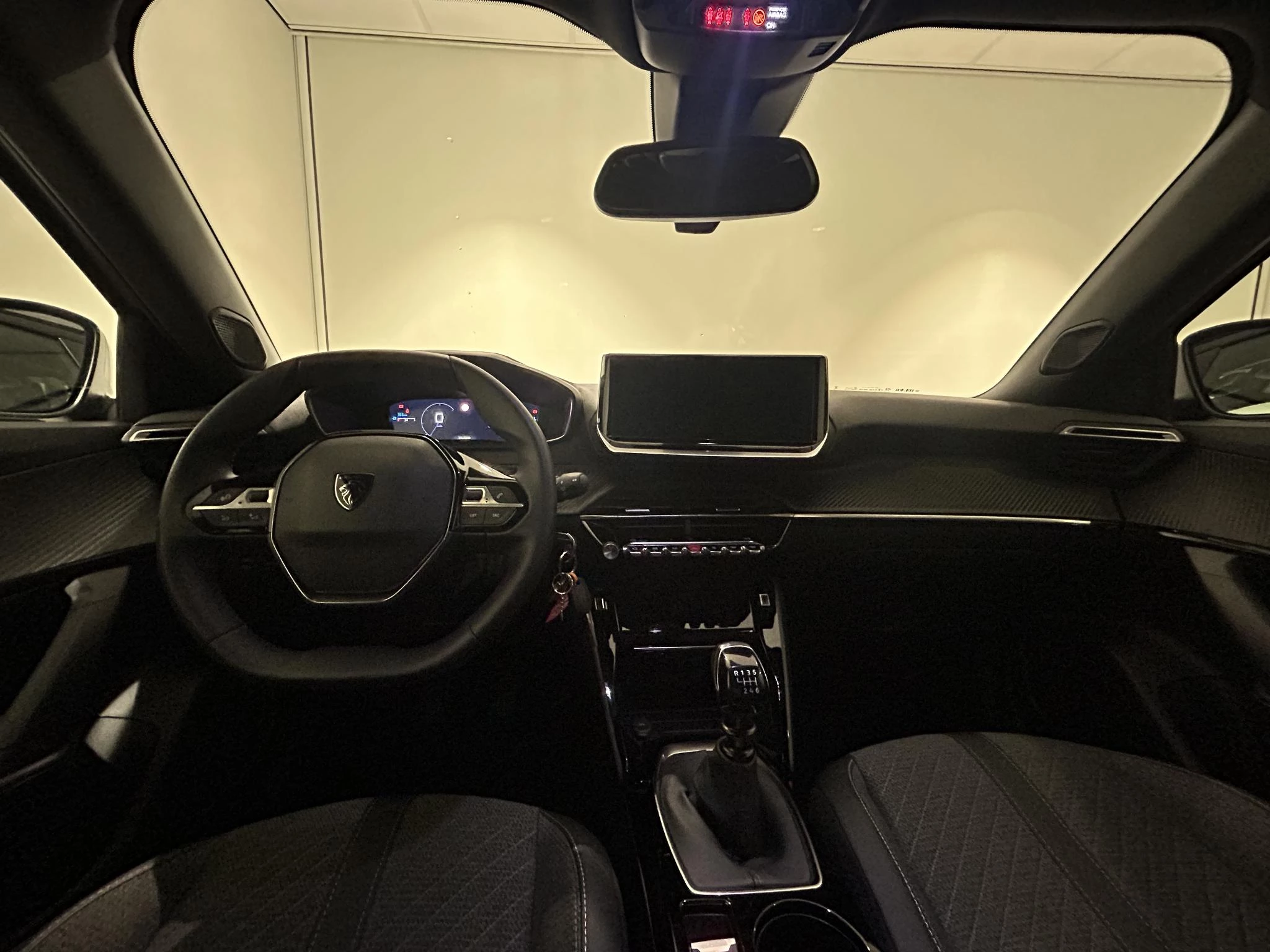 Peugeot-2008-image-5