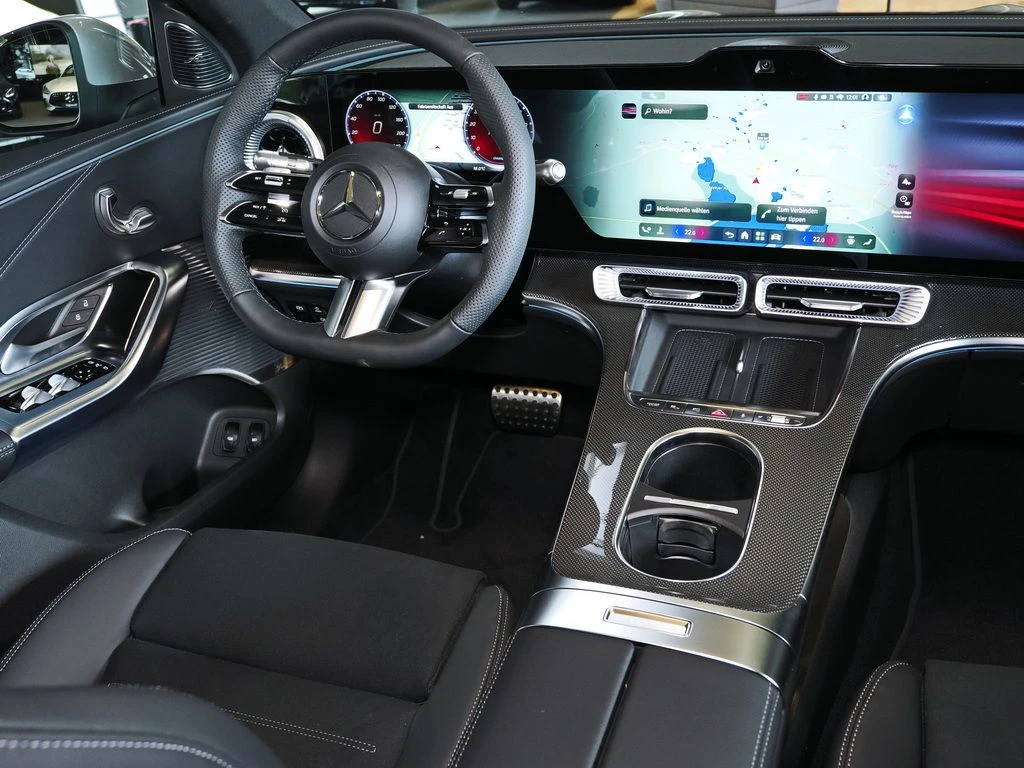Mercedes-Benz-GLC 400-image-7