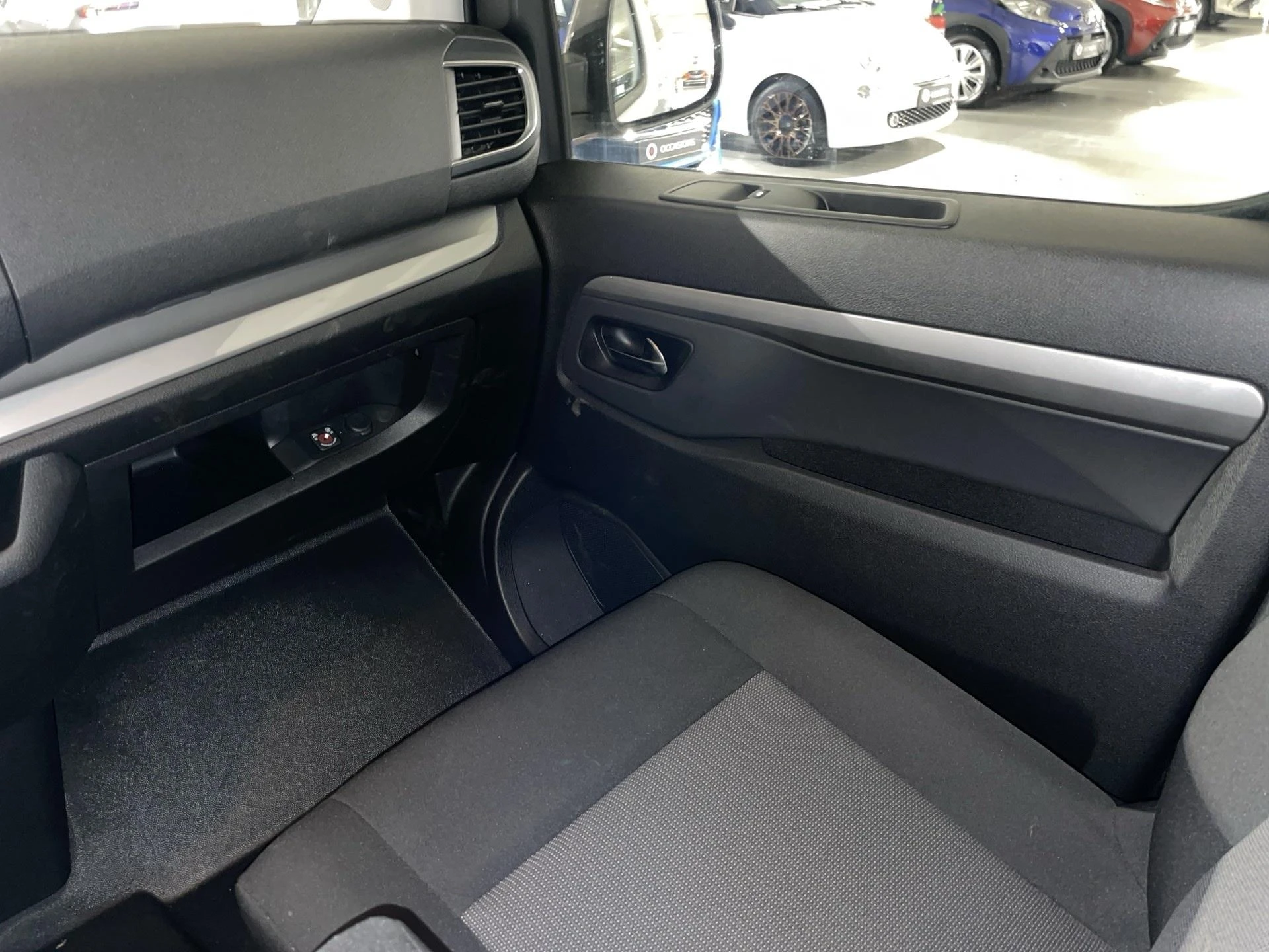 Opel-Zafira Life-image-8