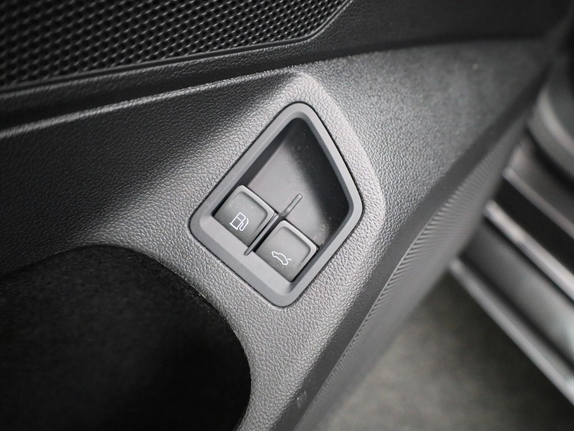 Volkswagen-Passat-image-44