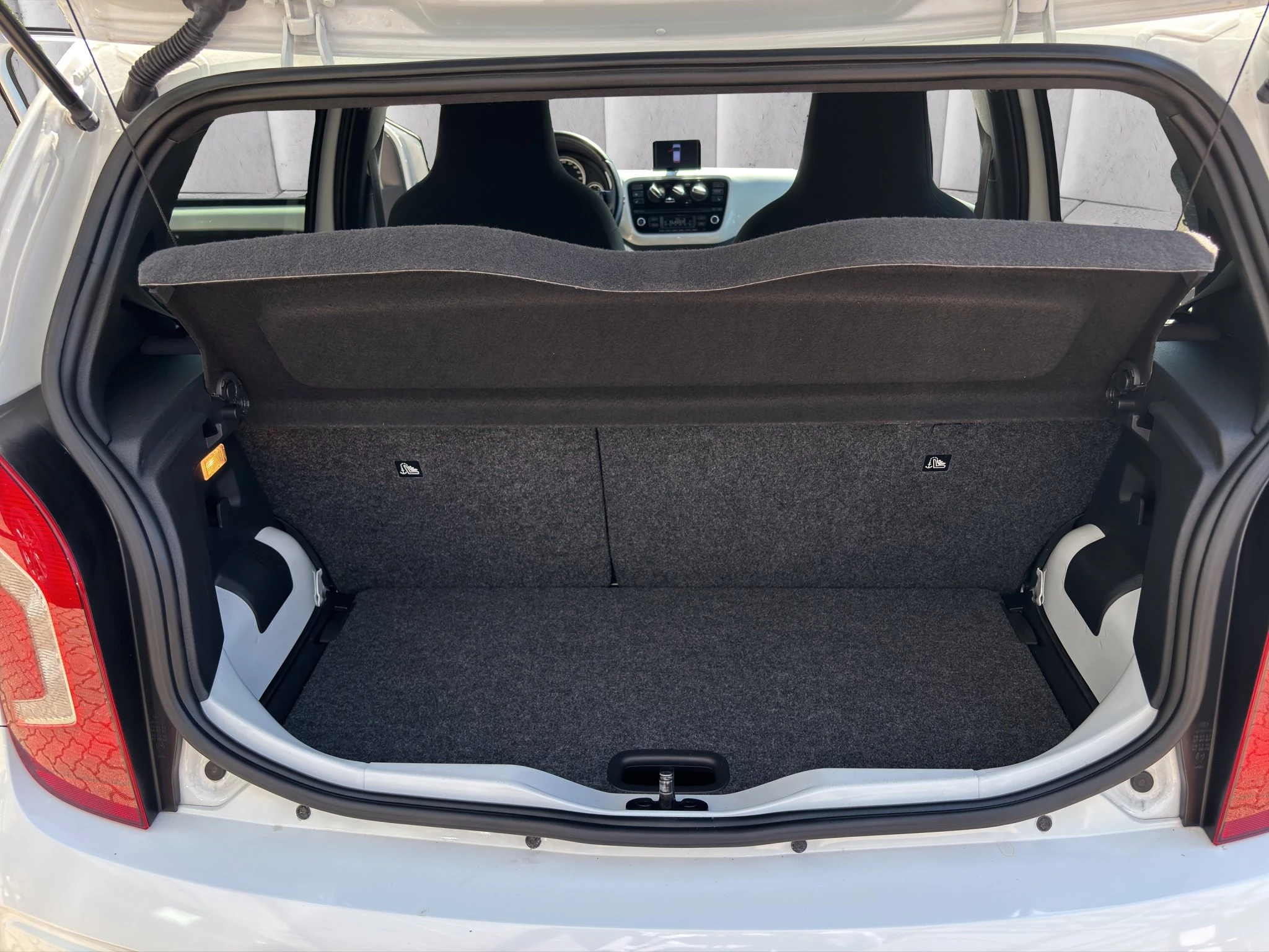 Volkswagen up! 1.0 club up!