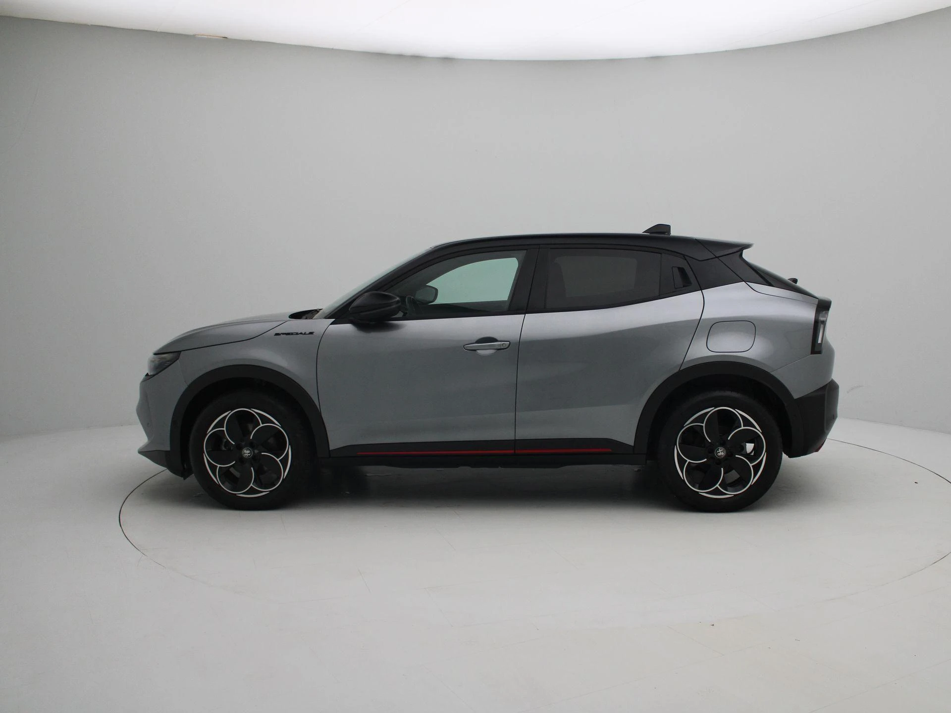 Alfa Romeo-Junior-image-3