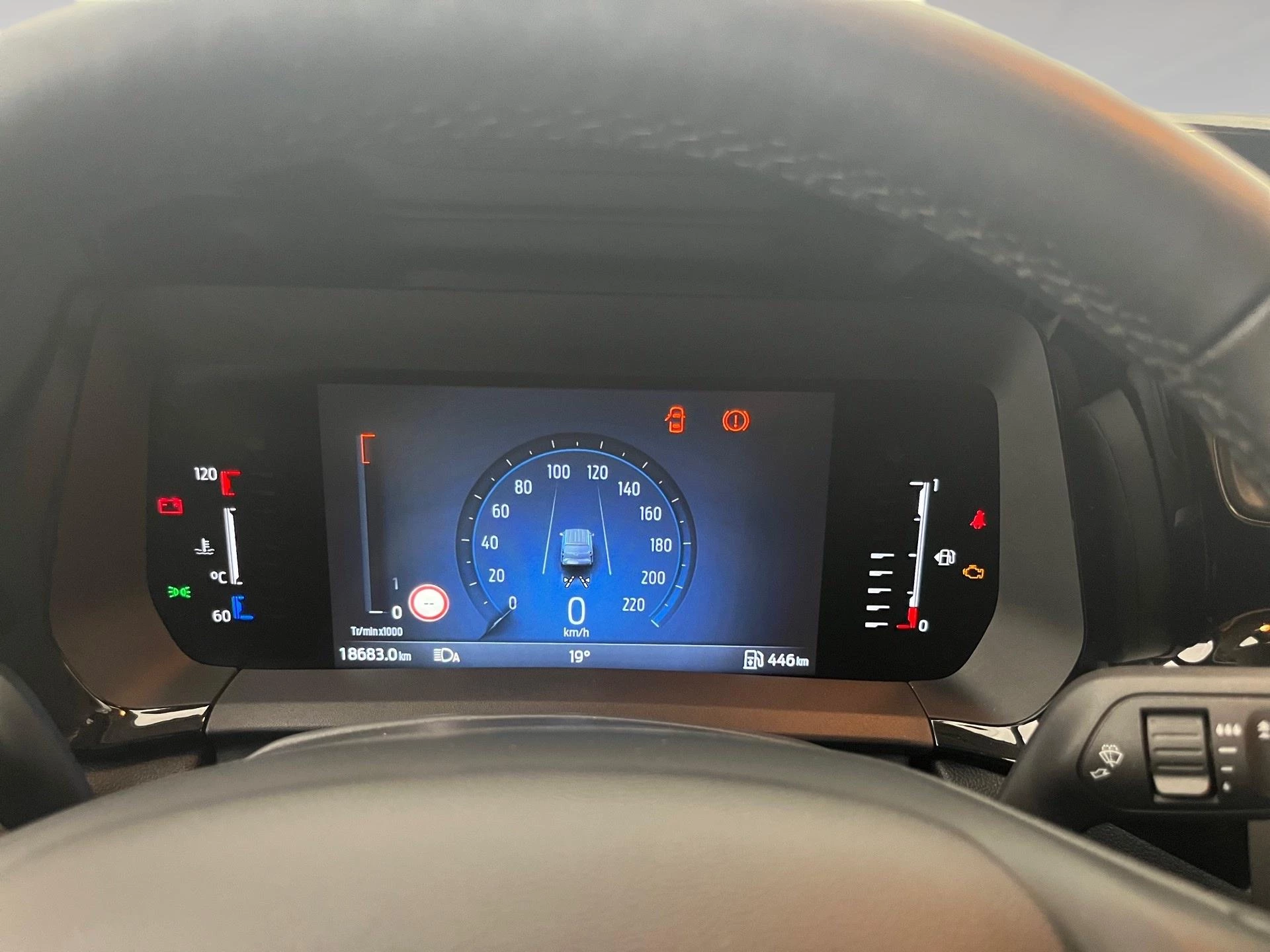 Ford-Transit Courier-image-1