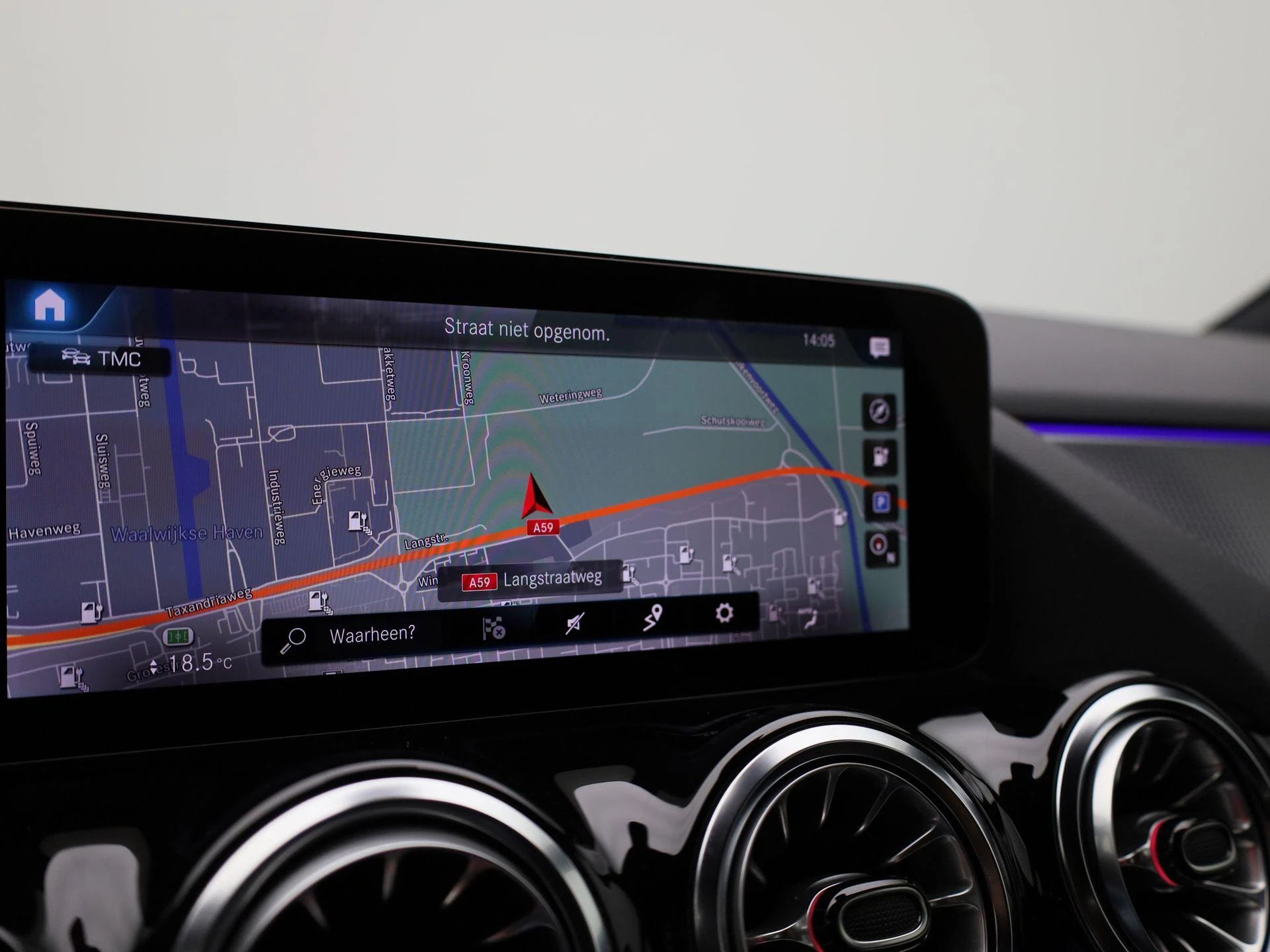 Mercedes-Benz-EQA-image-20