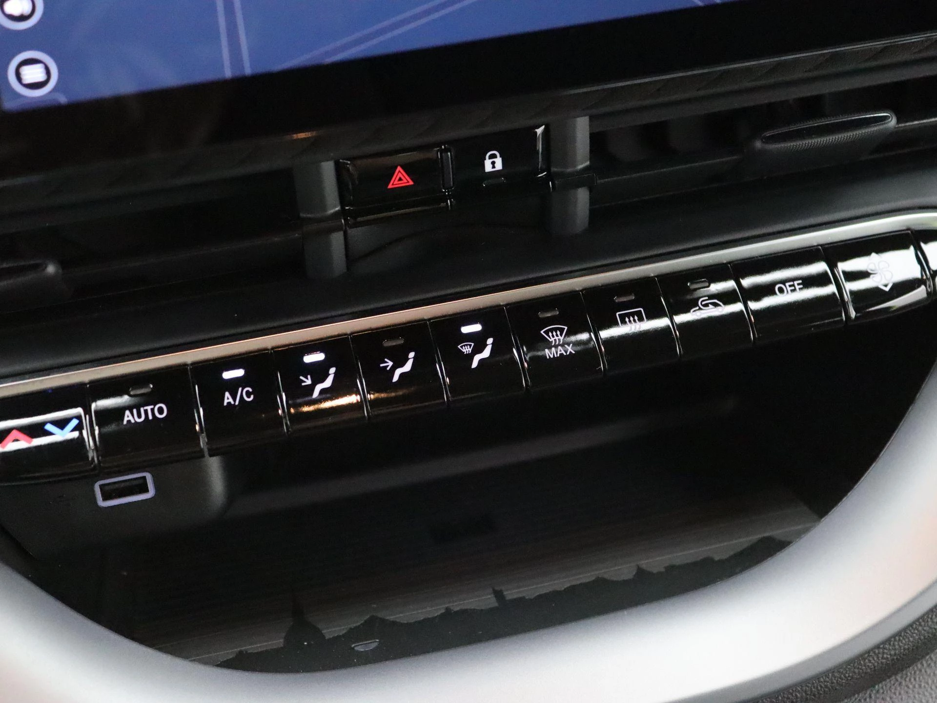 Abarth-500e-image-16