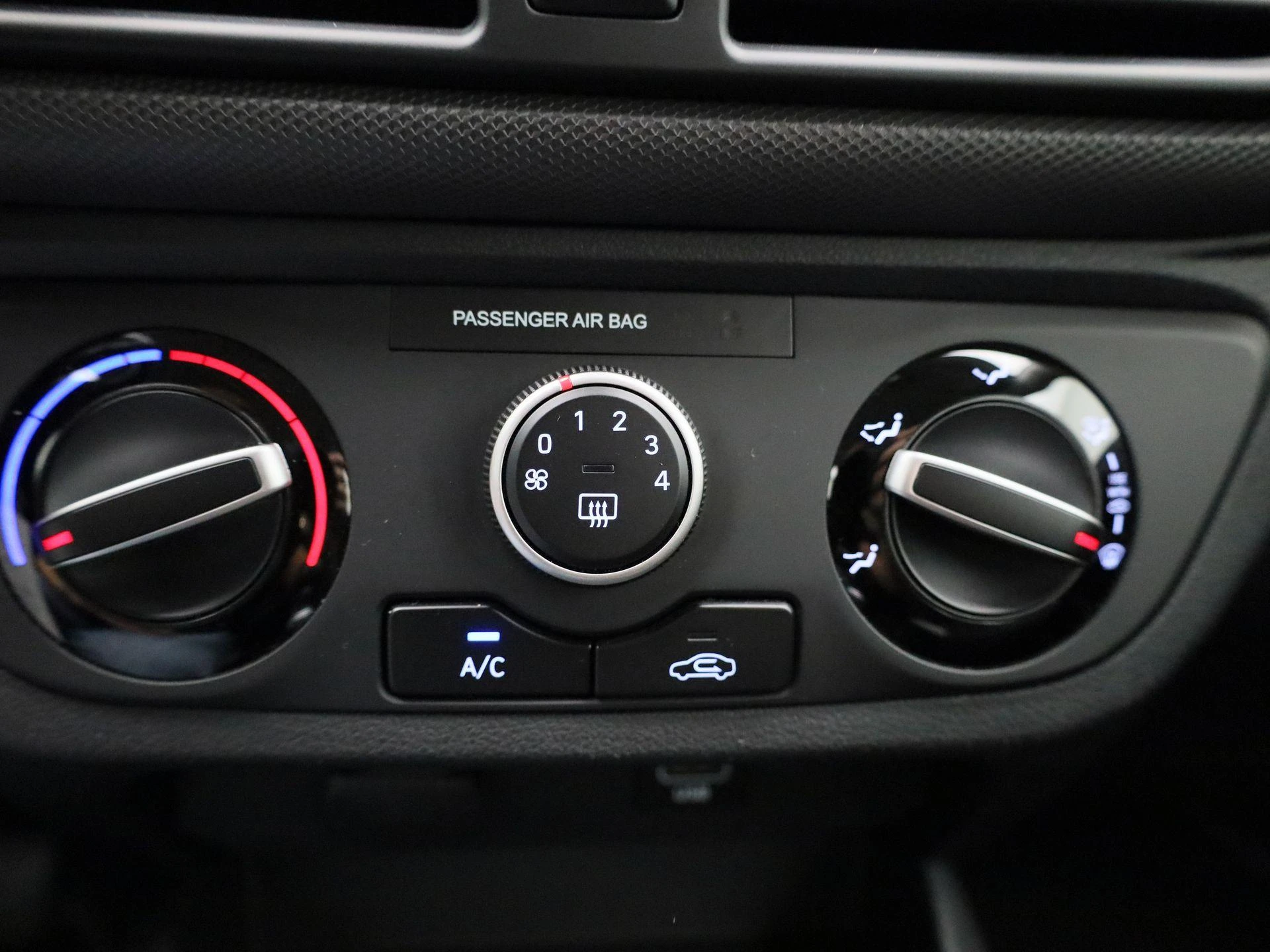 Hyundai-i10-image-19