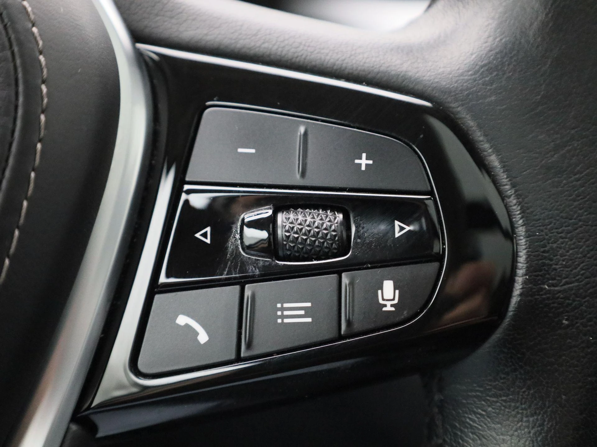 BMW-5 Reeks-image-24