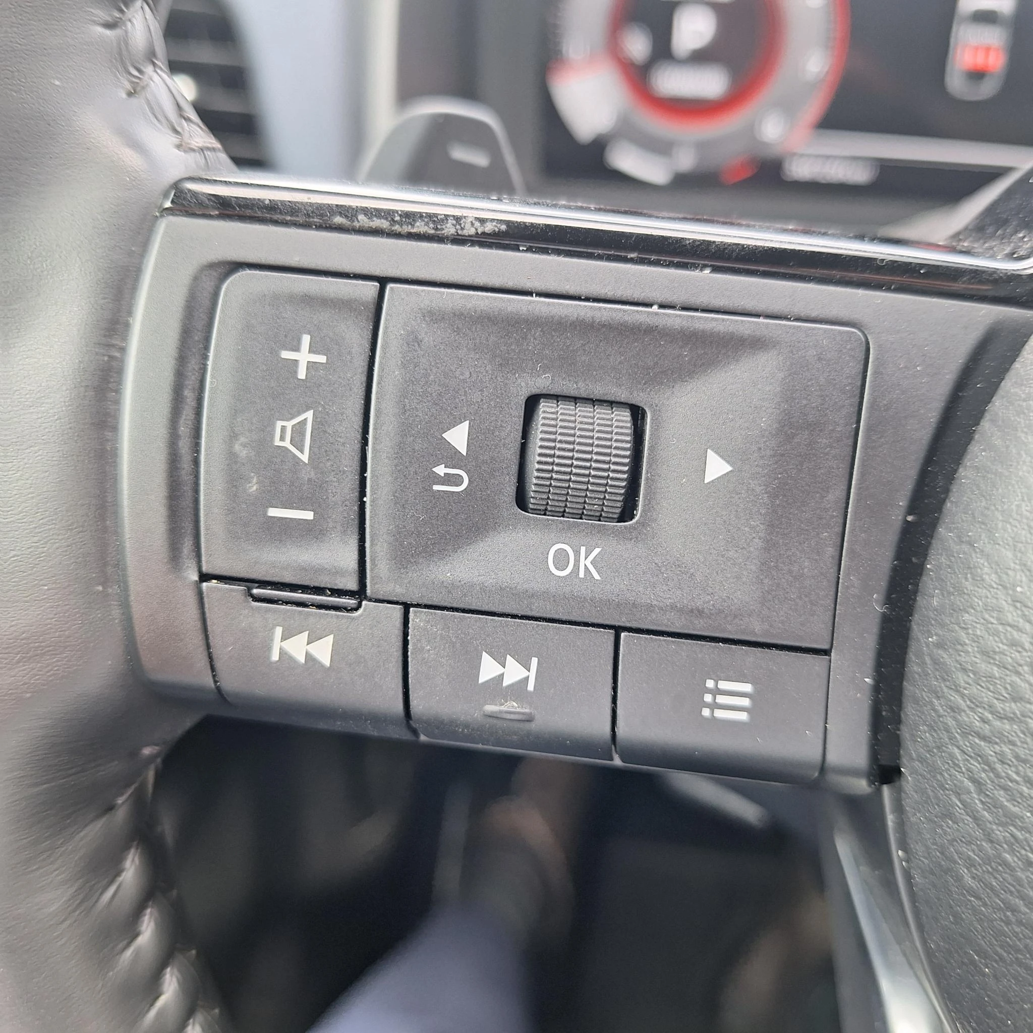 Nissan-QASHQAI-image-33