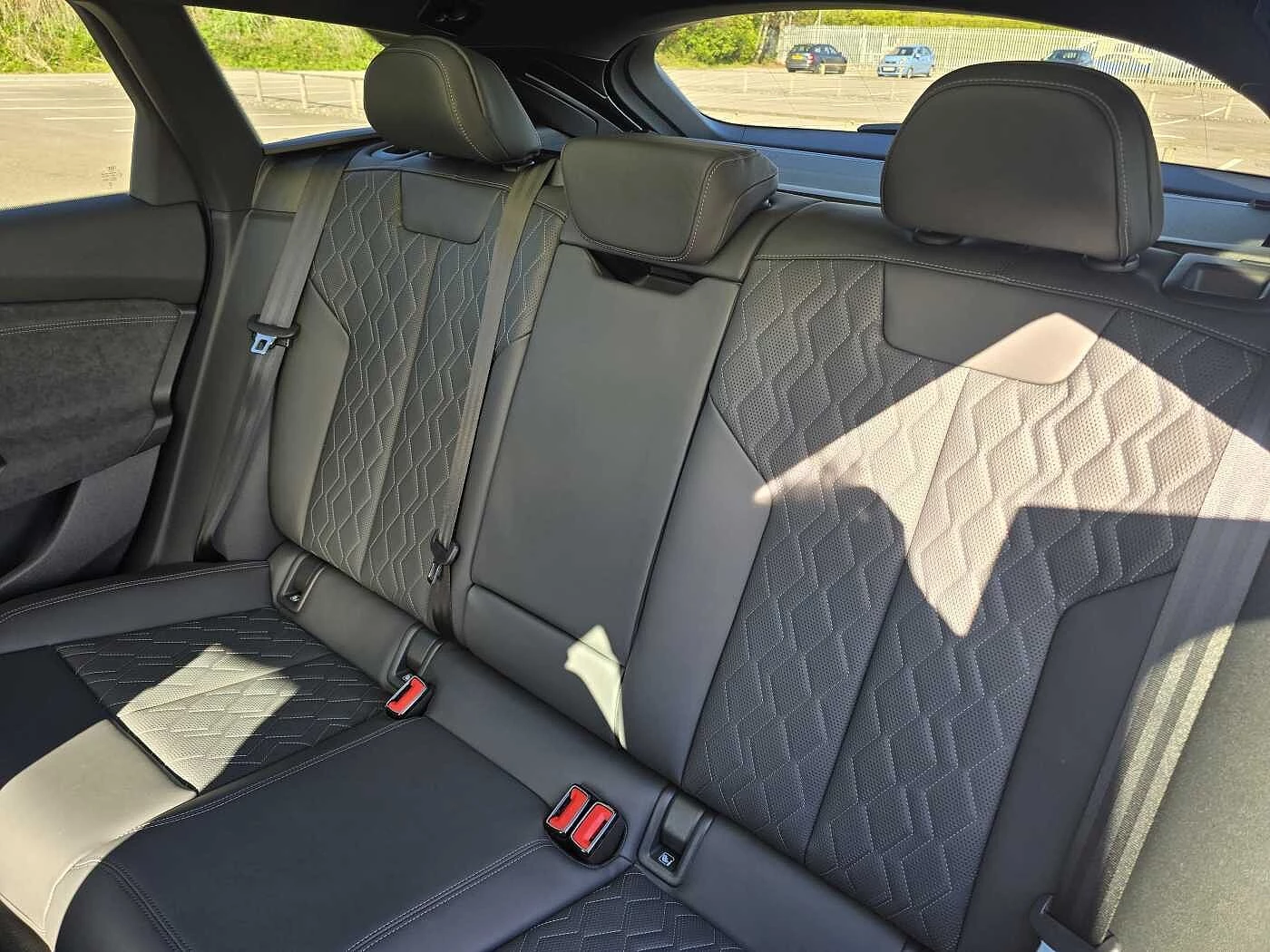 Audi-S6 Avant e-tron-image-45