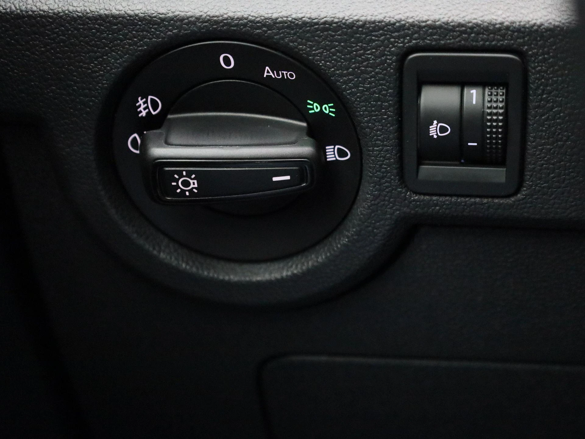 Volkswagen-T-Cross-image-20