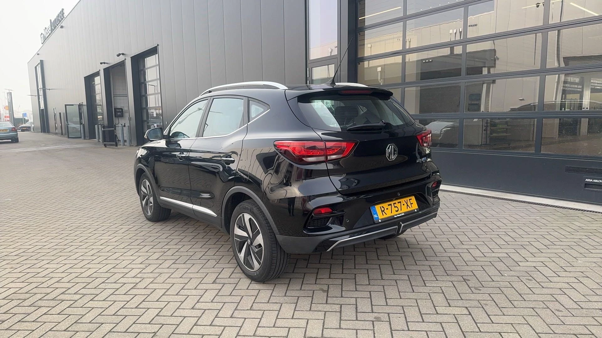 MG ZS EV Long Range Luxury 70 kWh