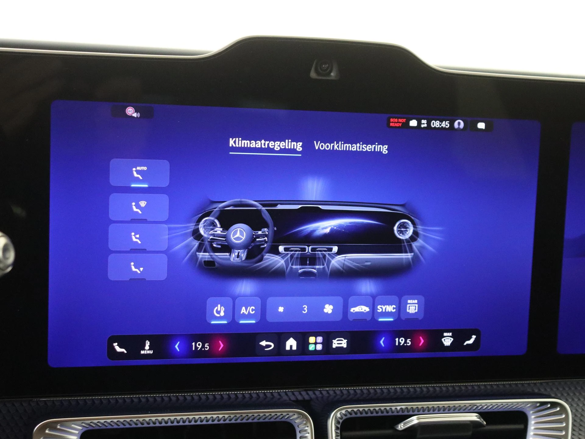 Mercedes-Benz-C-Klasse-image-18