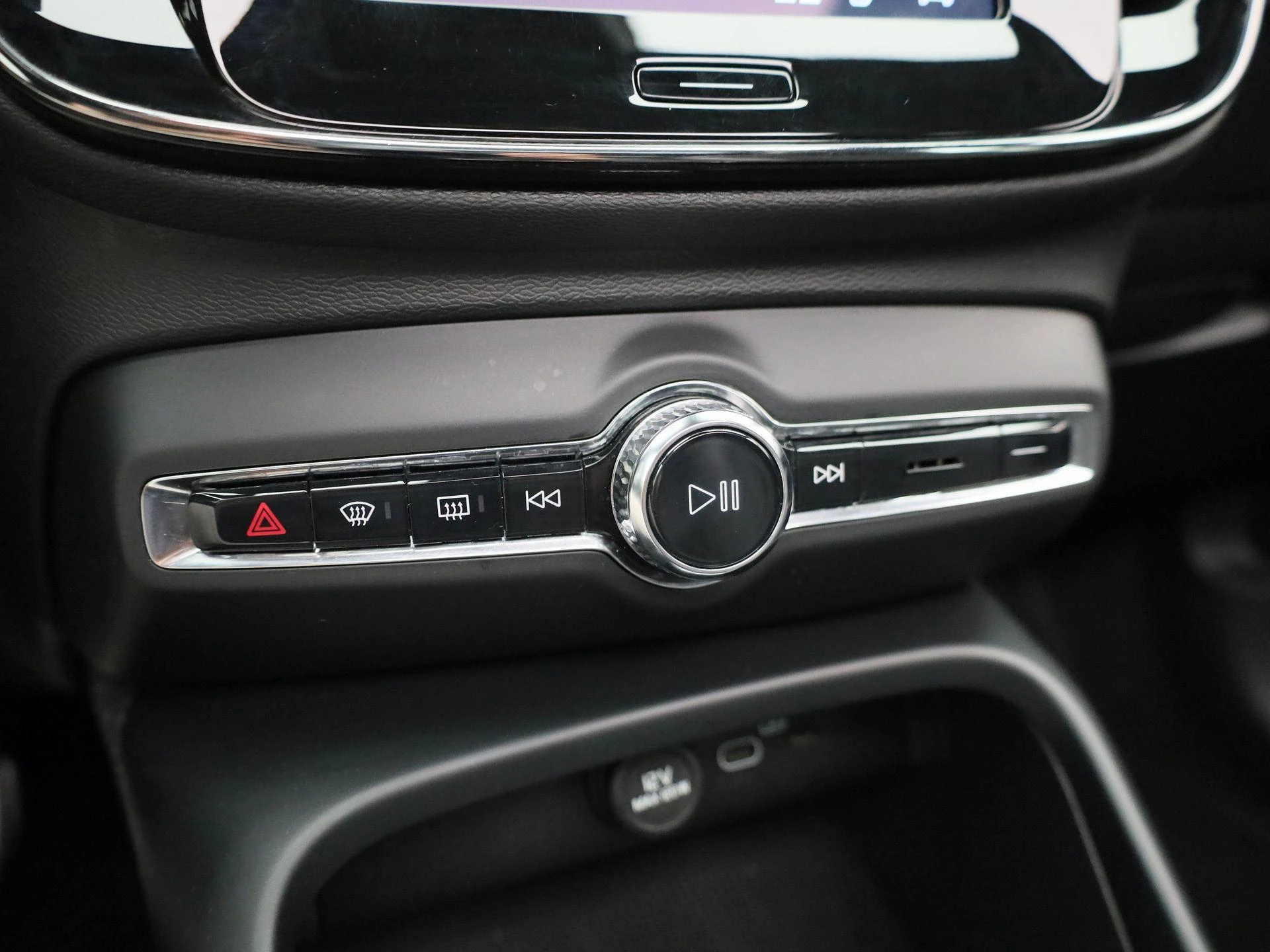 Volvo-XC40-image-33