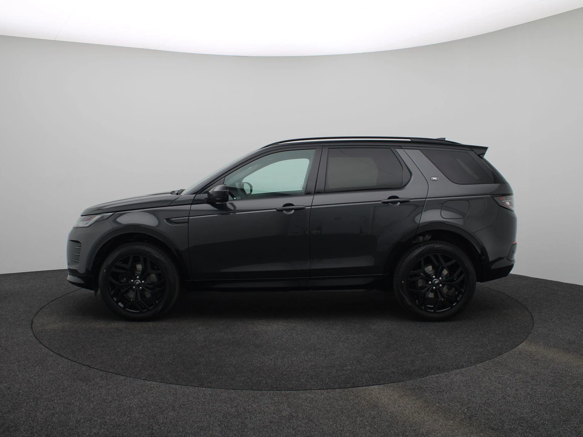 Land Rover-Discovery Sport-image-3