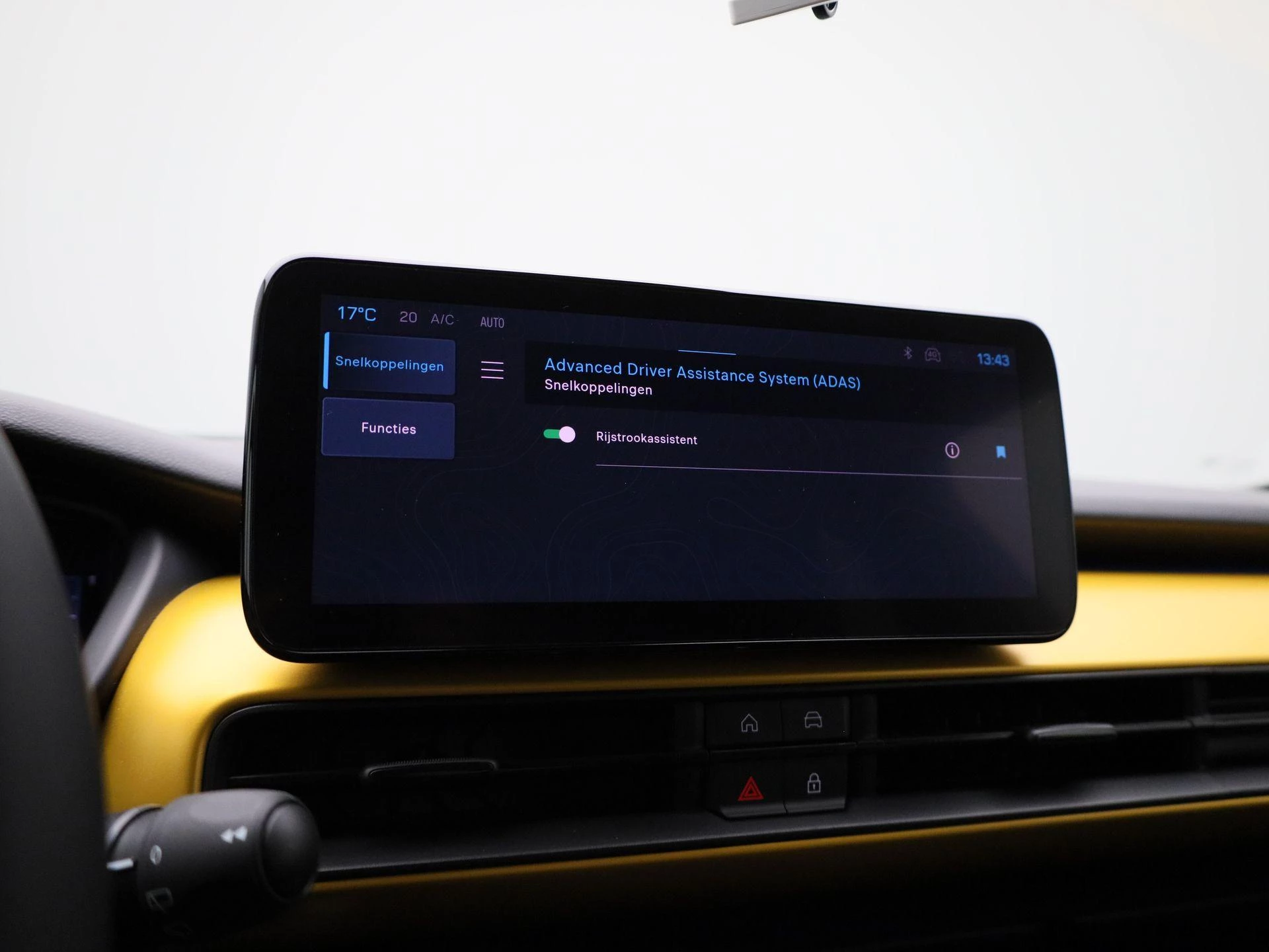 Jeep-Avenger-image-23