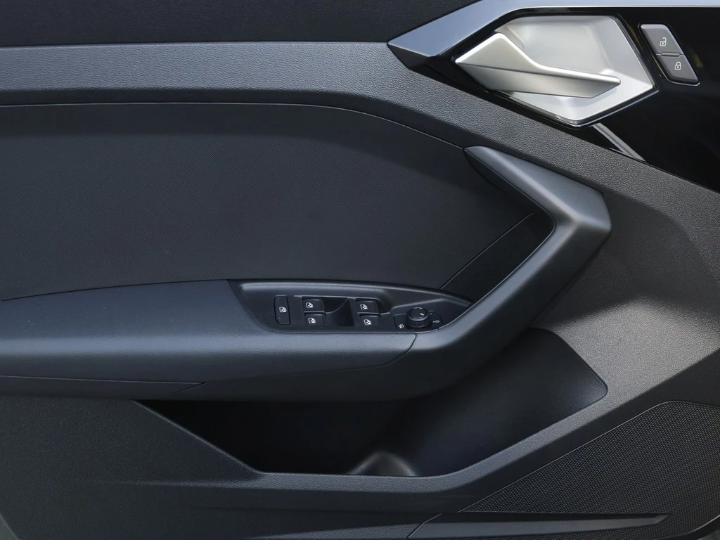 Audi A1 Sportback 25 TFSI advanced Virtual LED Kamera