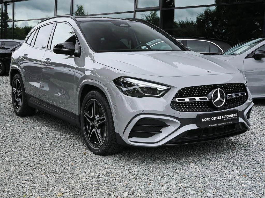 Mercedes-Benz-GLA 200-image-3