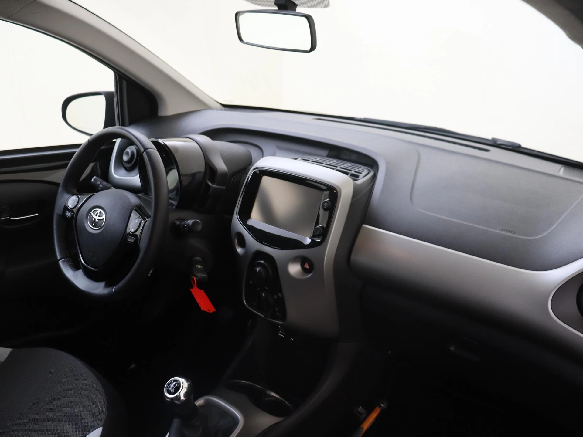 Toyota Aygo 1.0 VVT-i x-play