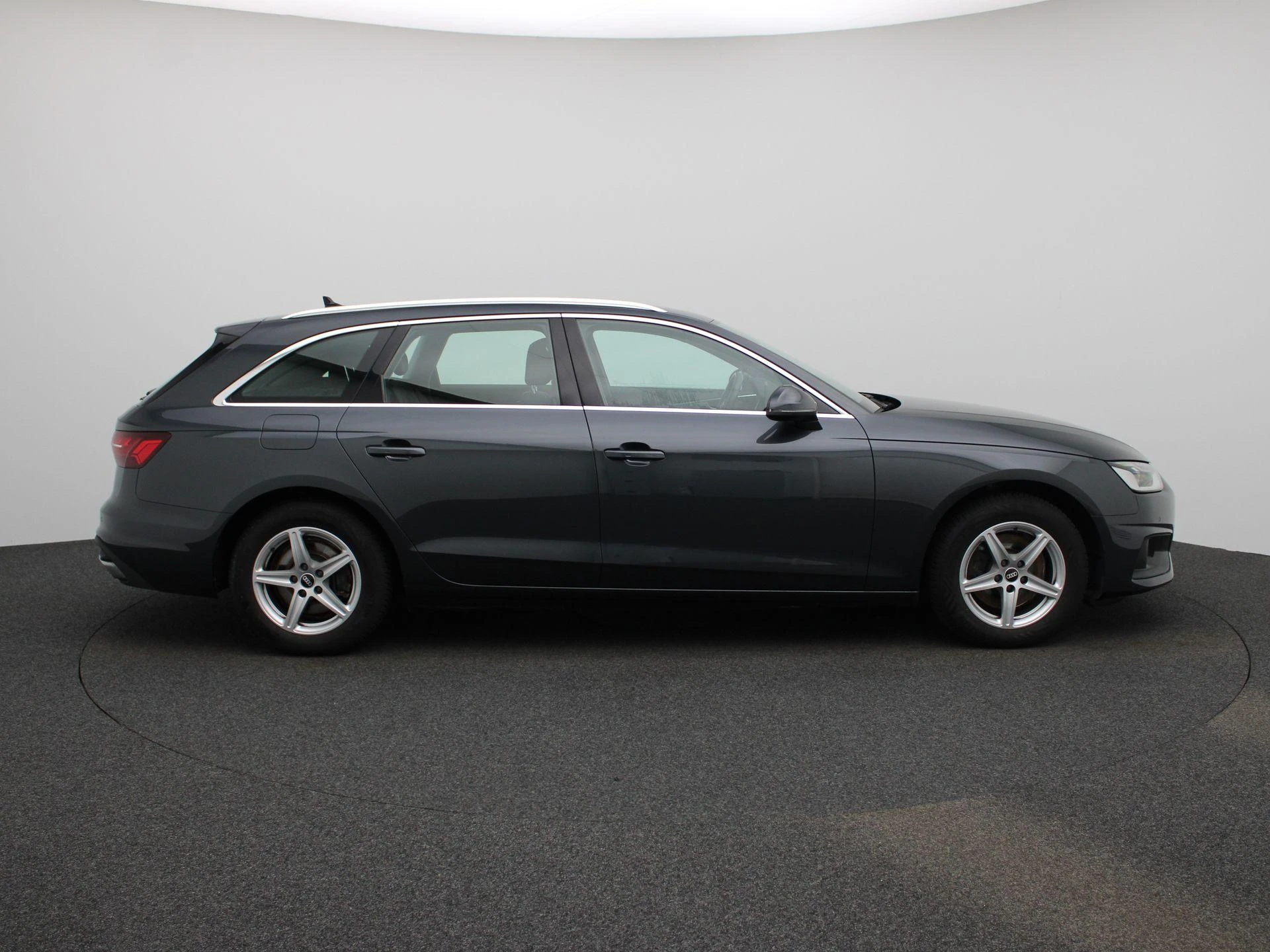 Audi-A4-image-5