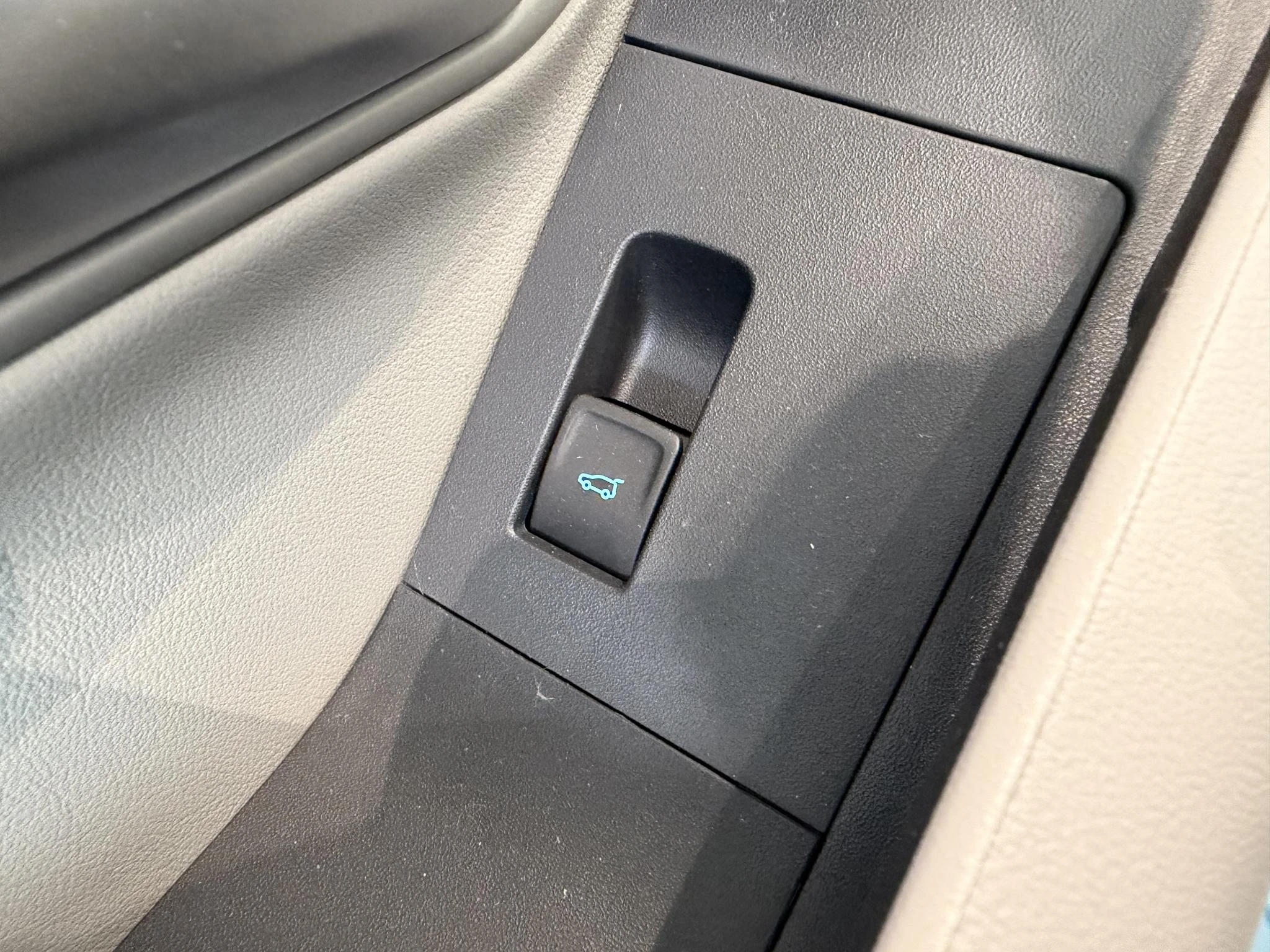 Ford-Explorer-image-14