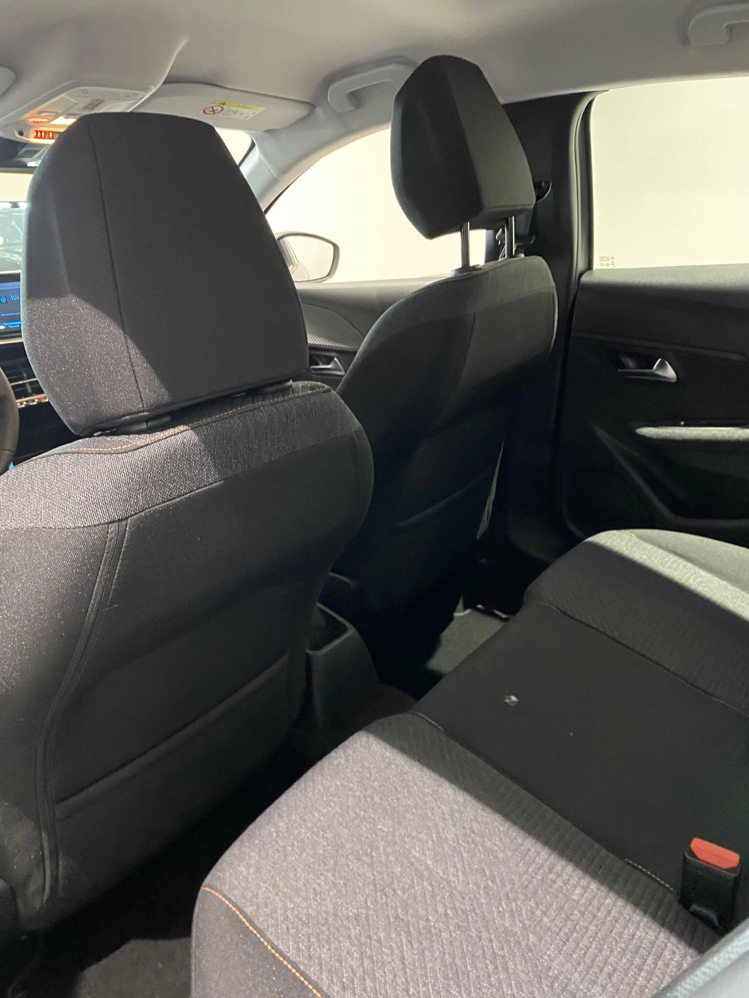 Peugeot-208-image-8