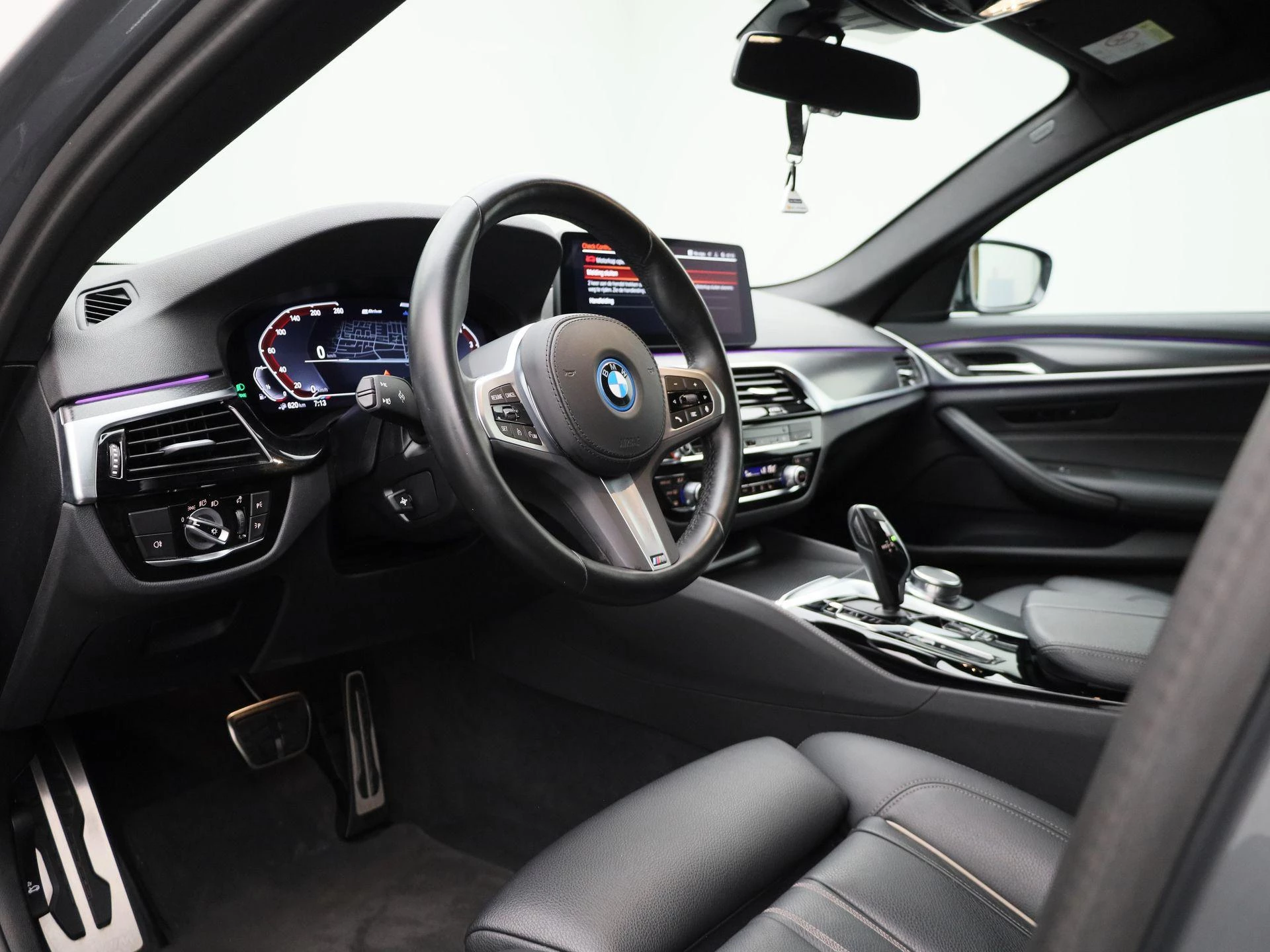 BMW-5 Serie-image-39