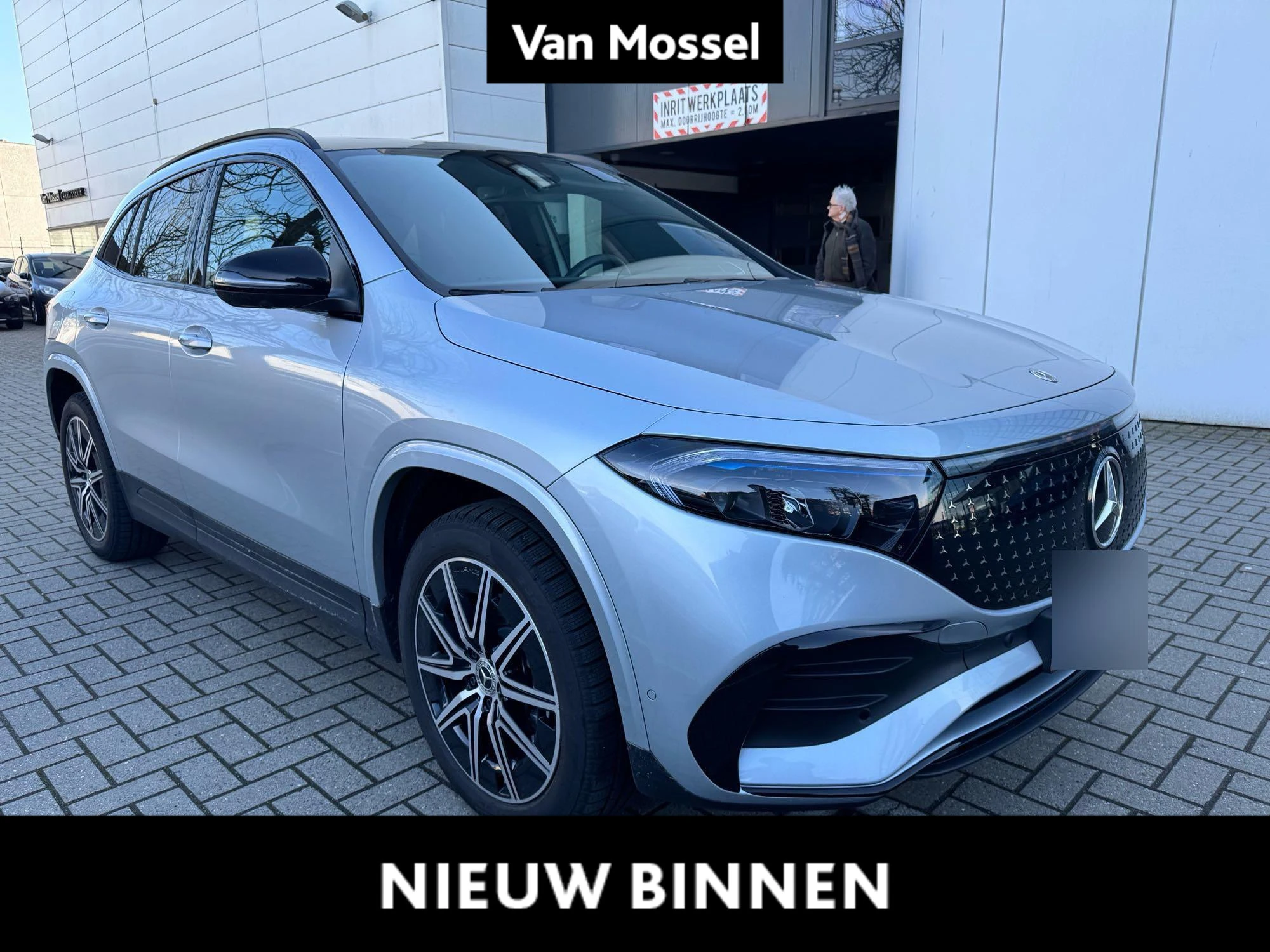Mercedes-Benz-EQA-image-0
