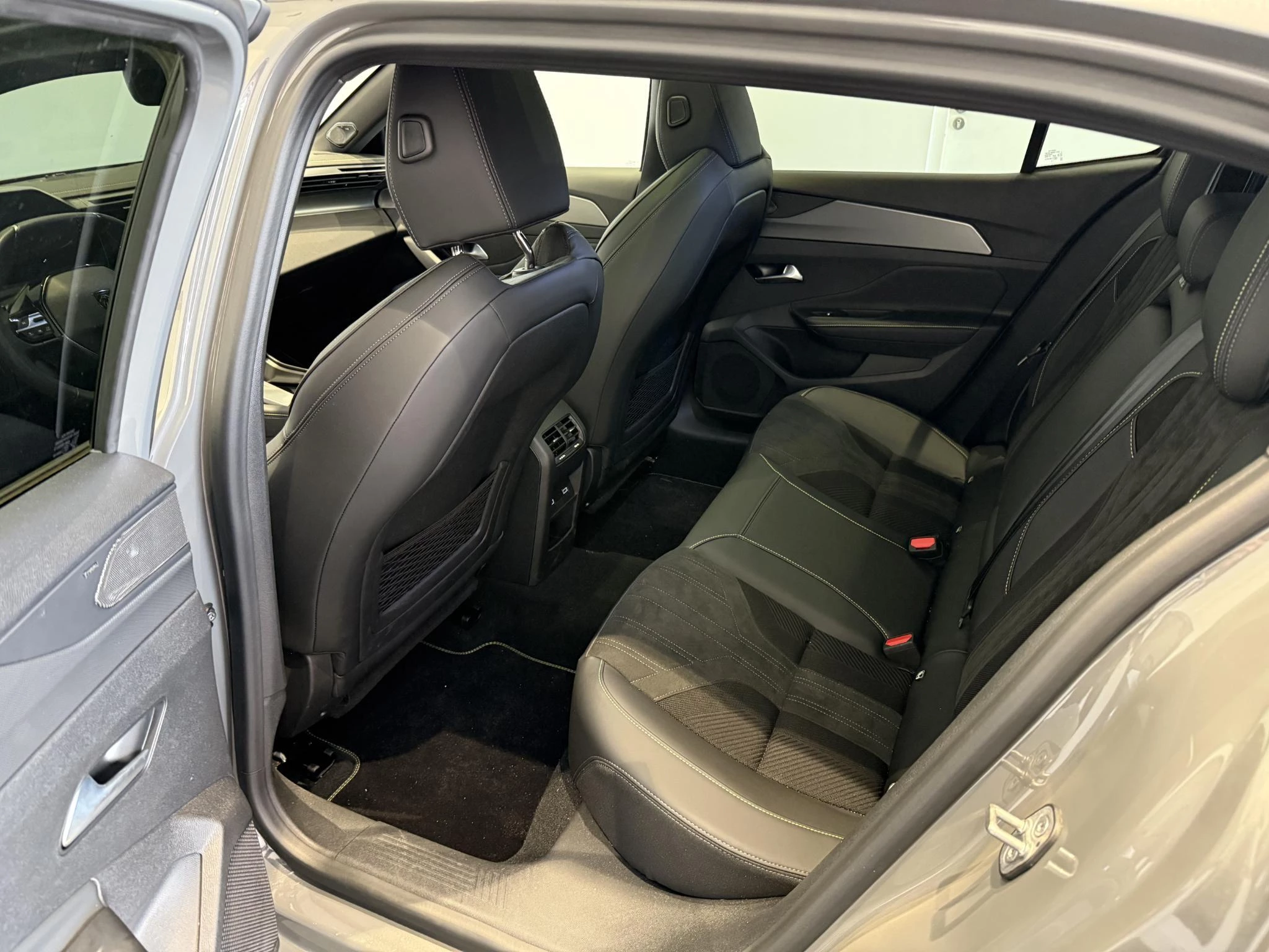 Peugeot 408 e-408 GT Avantage 58 kWh