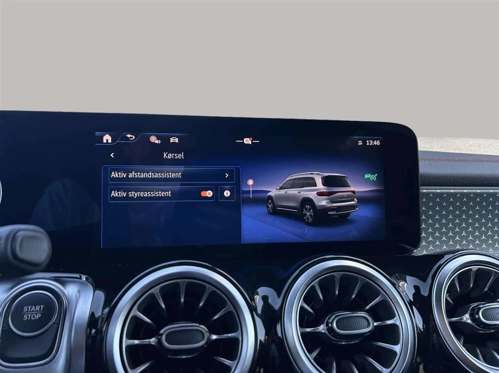 Mercedes-Benz-EQB-image-16