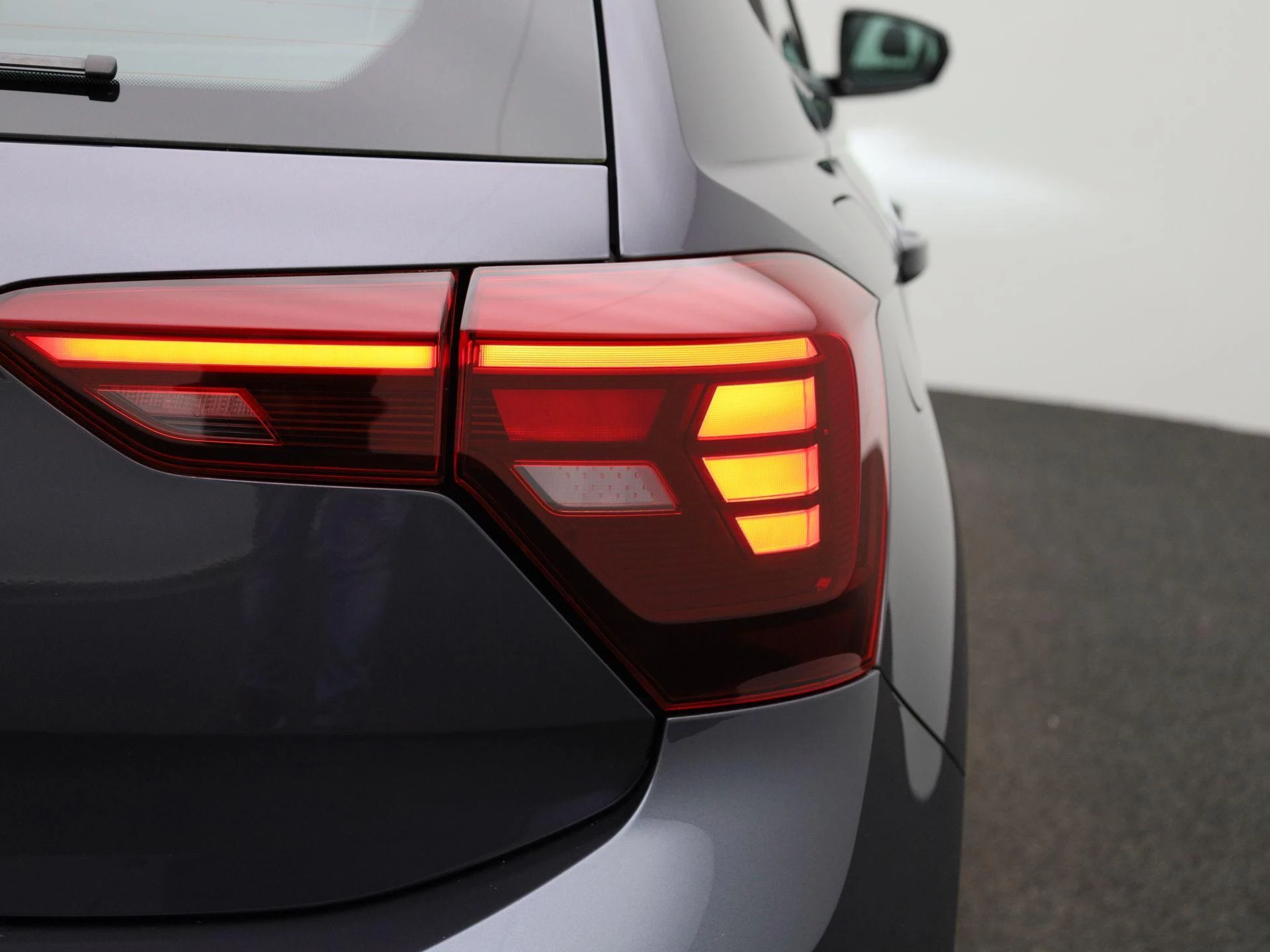 Volkswagen-Polo-image-31