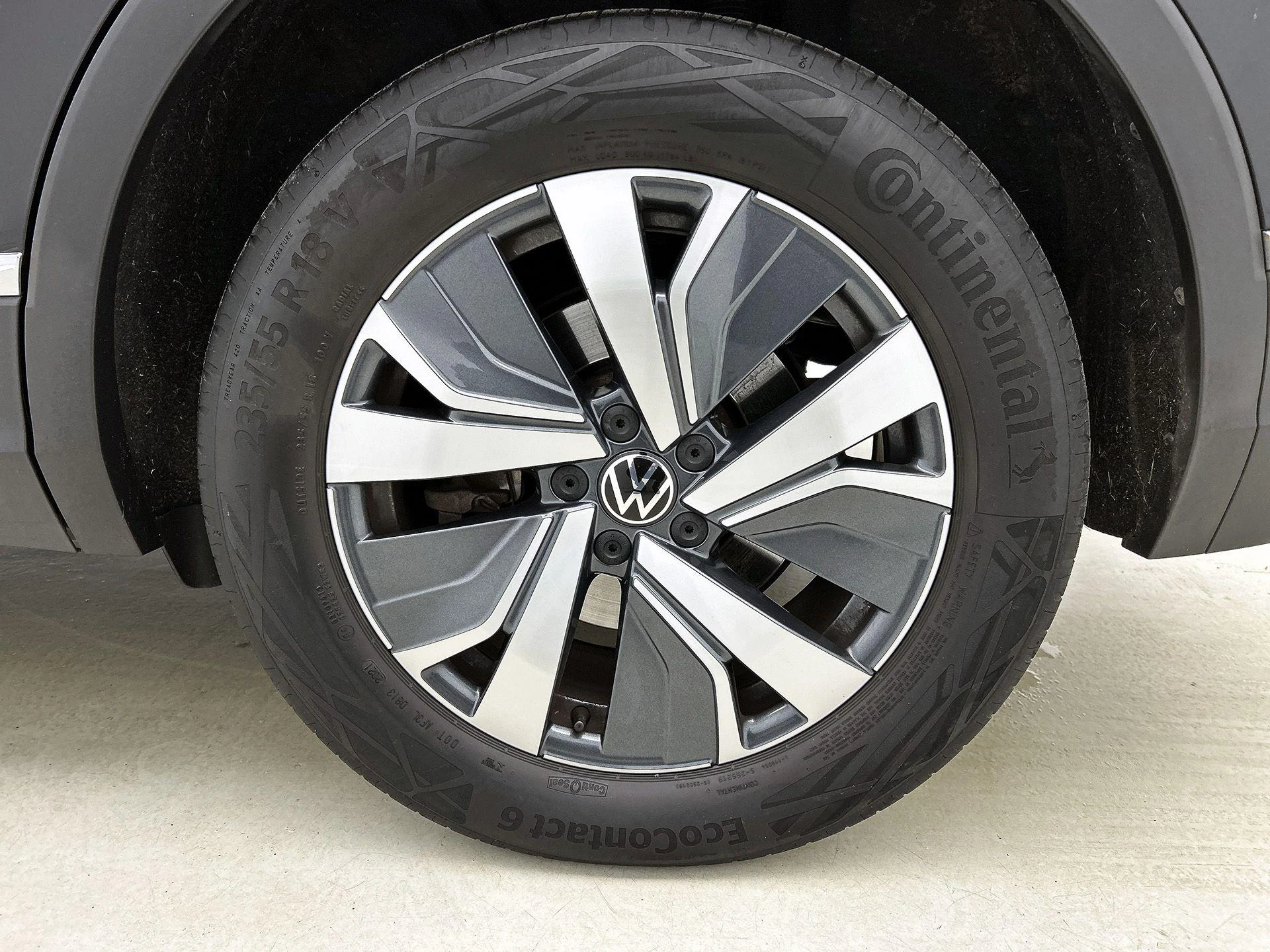 Volkswagen-Tiguan-image-36