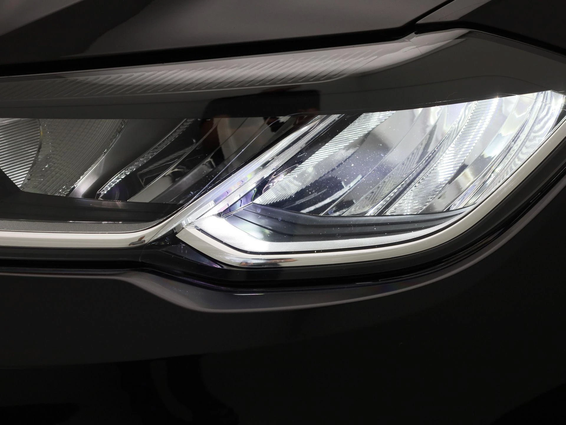 Volkswagen-Polo-image-14