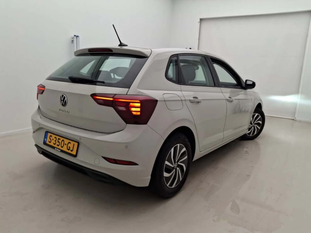 Volkswagen-Polo-image-1
