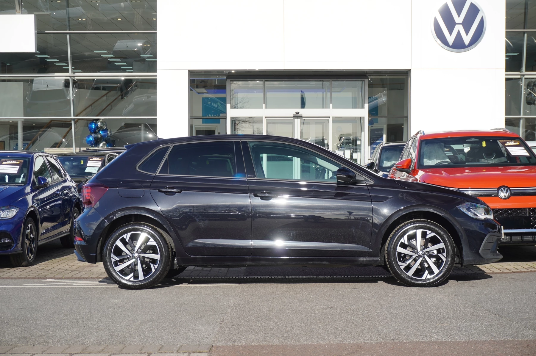 Volkswagen-Polo-image-3
