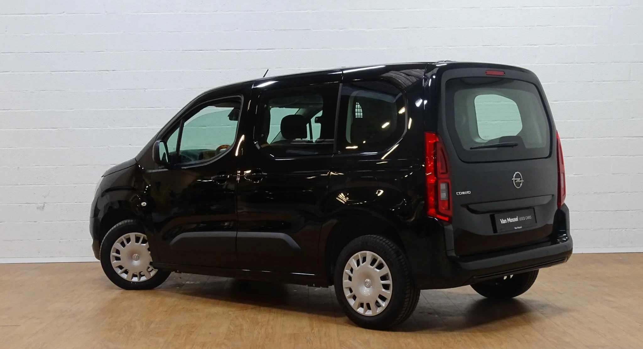 Opel-Combo-image-2