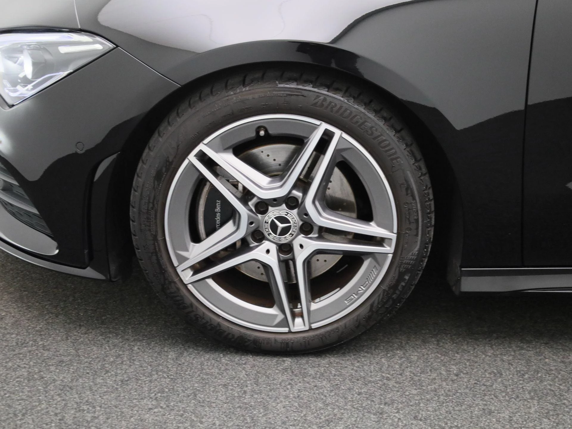 Mercedes-Benz-CLA-image-11