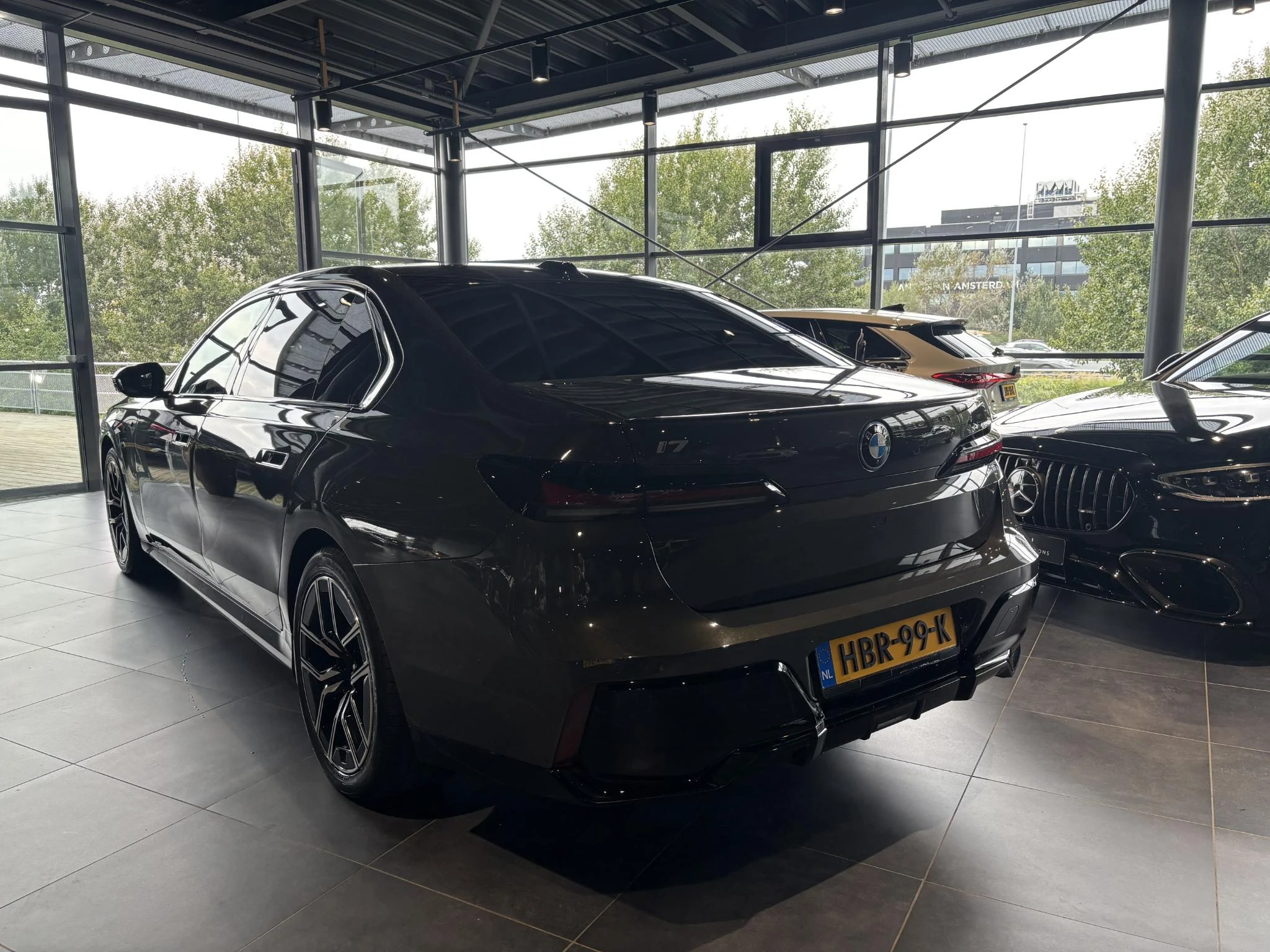 BMW-i7-image-3