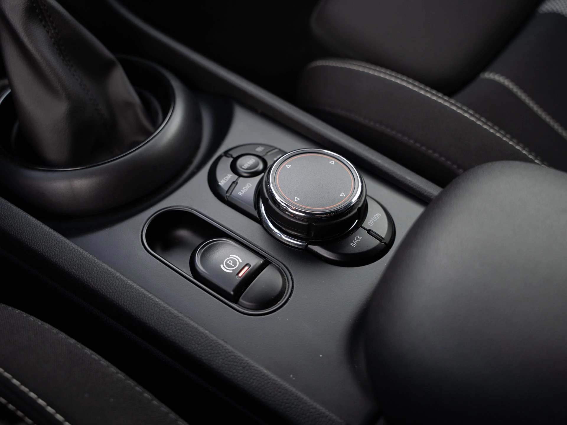 MINI-Clubman-image-16