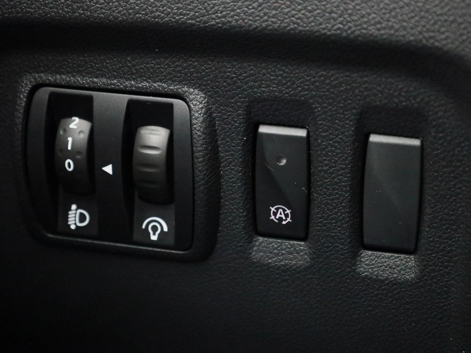 Renault-Captur-image-24