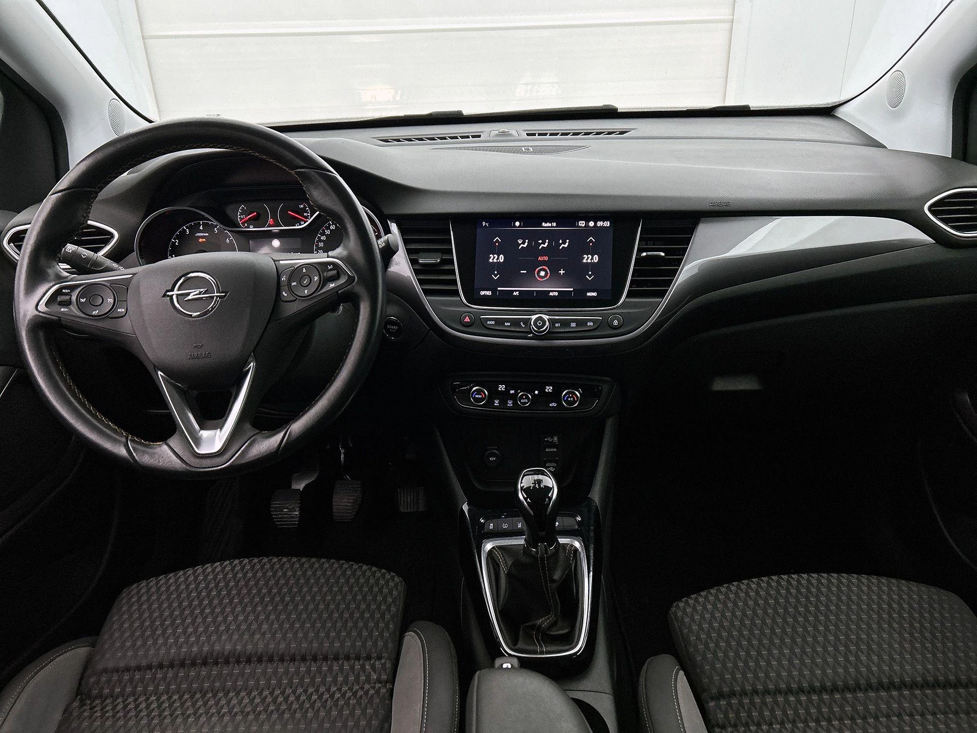 Opel-Crossland X-image-21