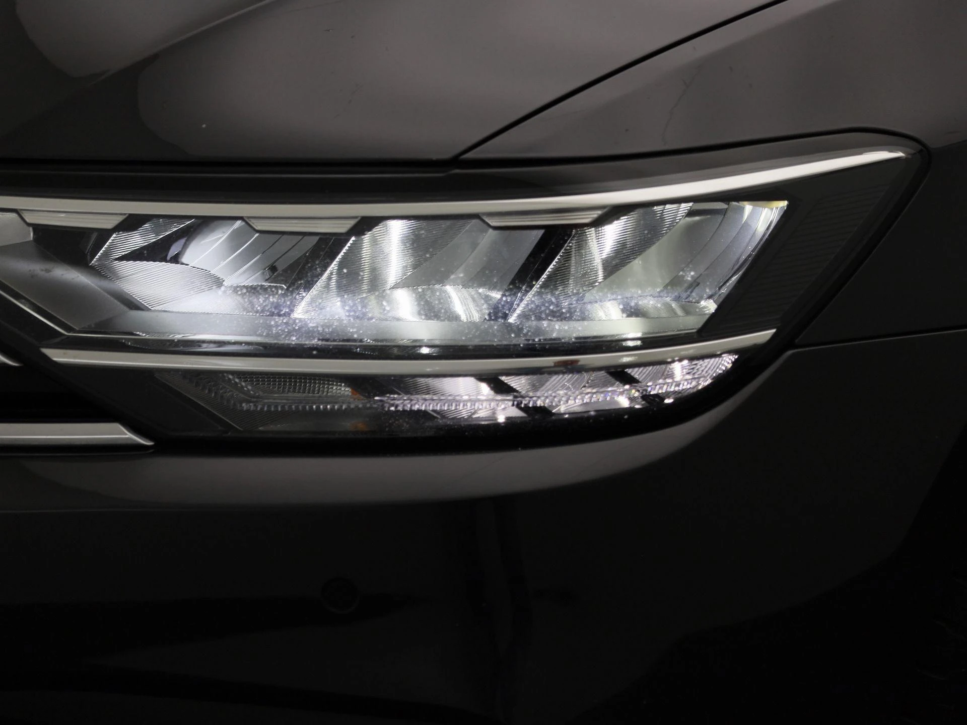 Volkswagen-Passat-image-17