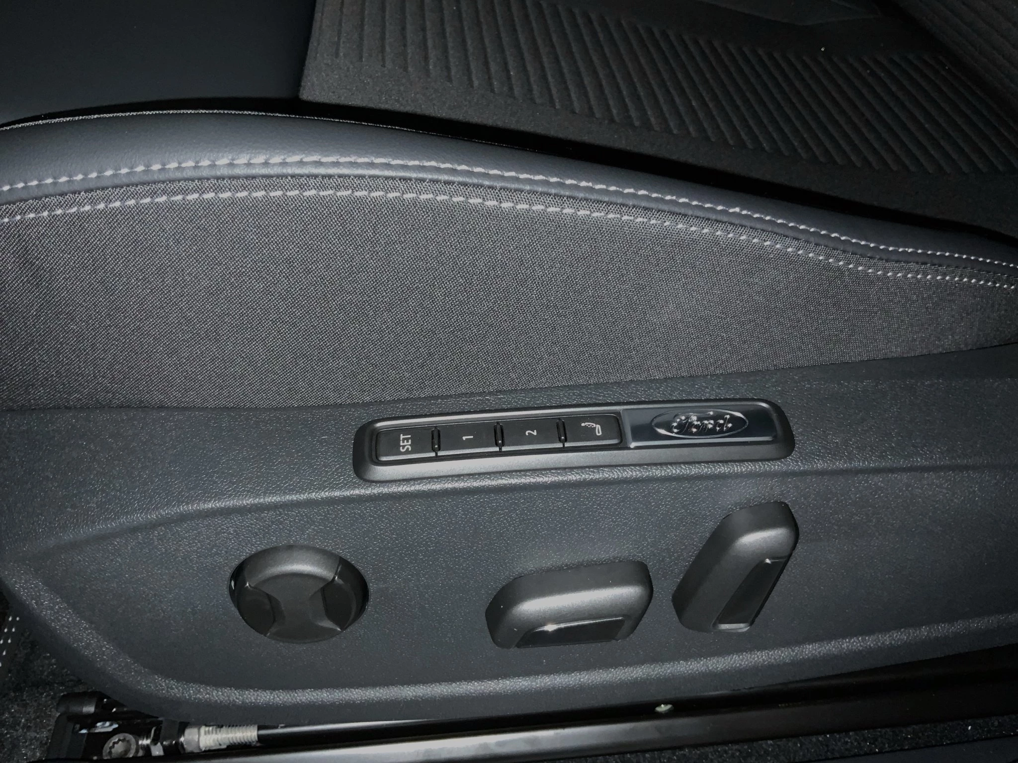 Ford-Explorer-image-24