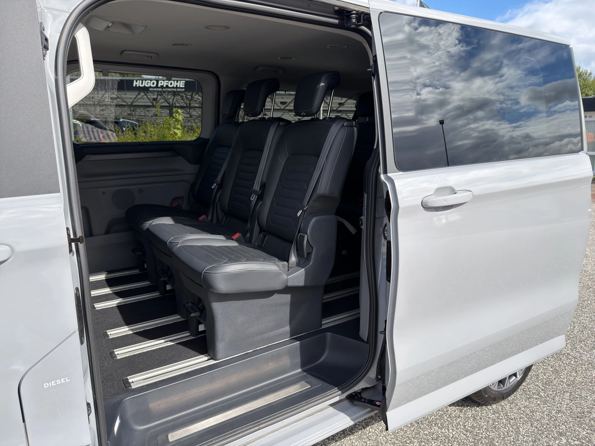 Ford-Tourneo Custom-image-19