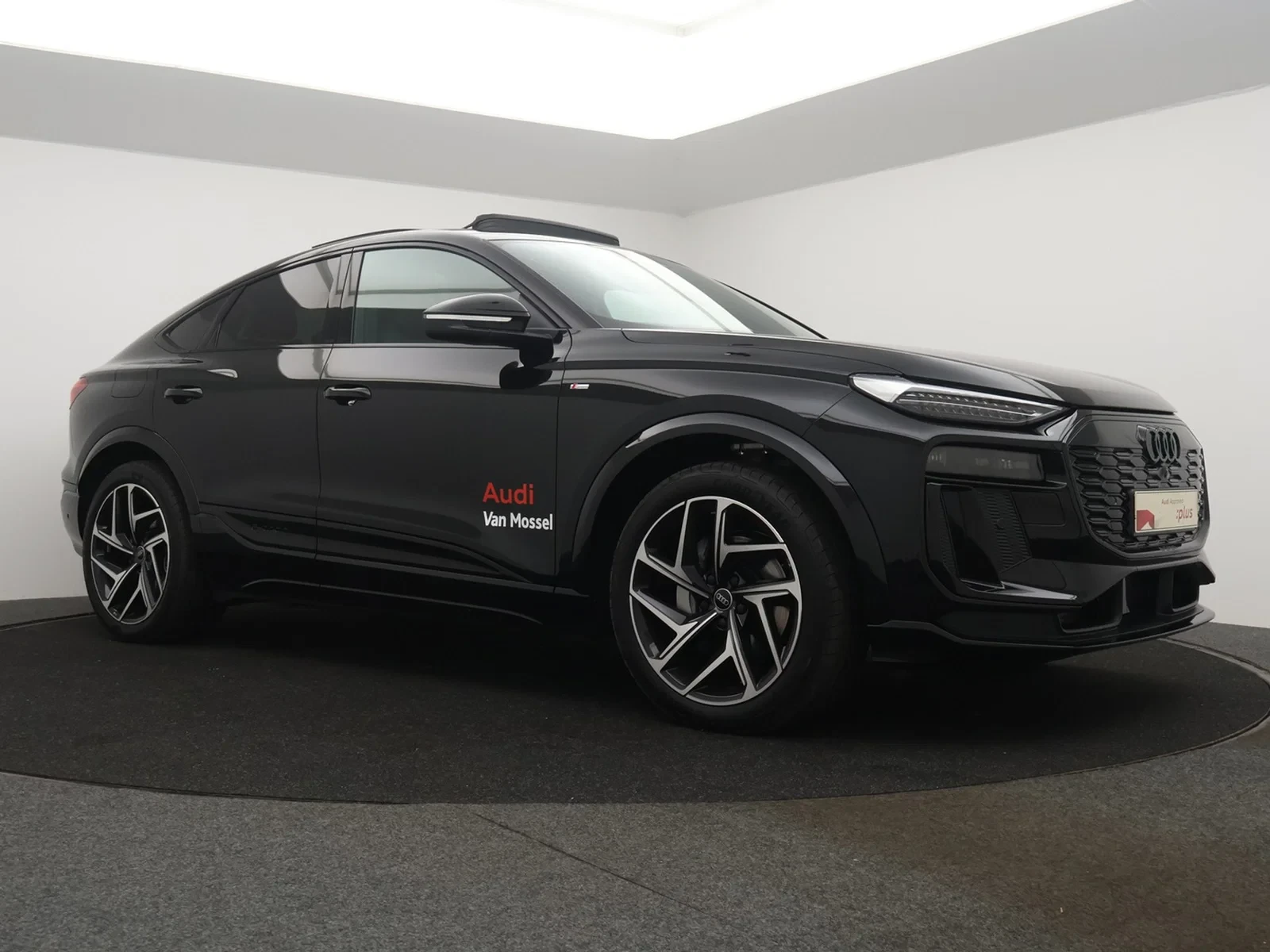 Audi Q6 e-tron Sportback Audi Q6 Sportback Corporate S Performance 306PK *DEMO*