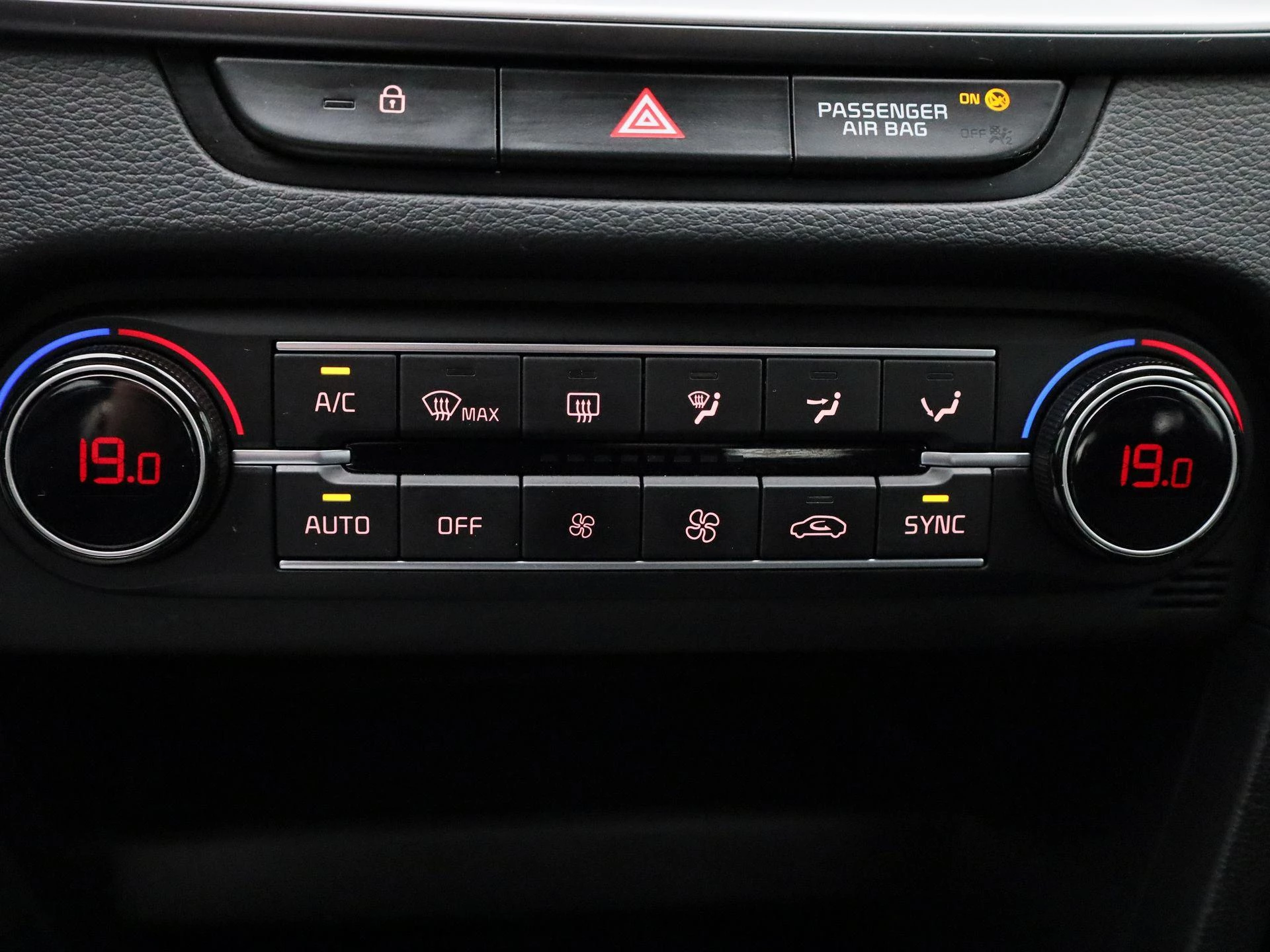 Kia-Ceed Sportswagon-image-18