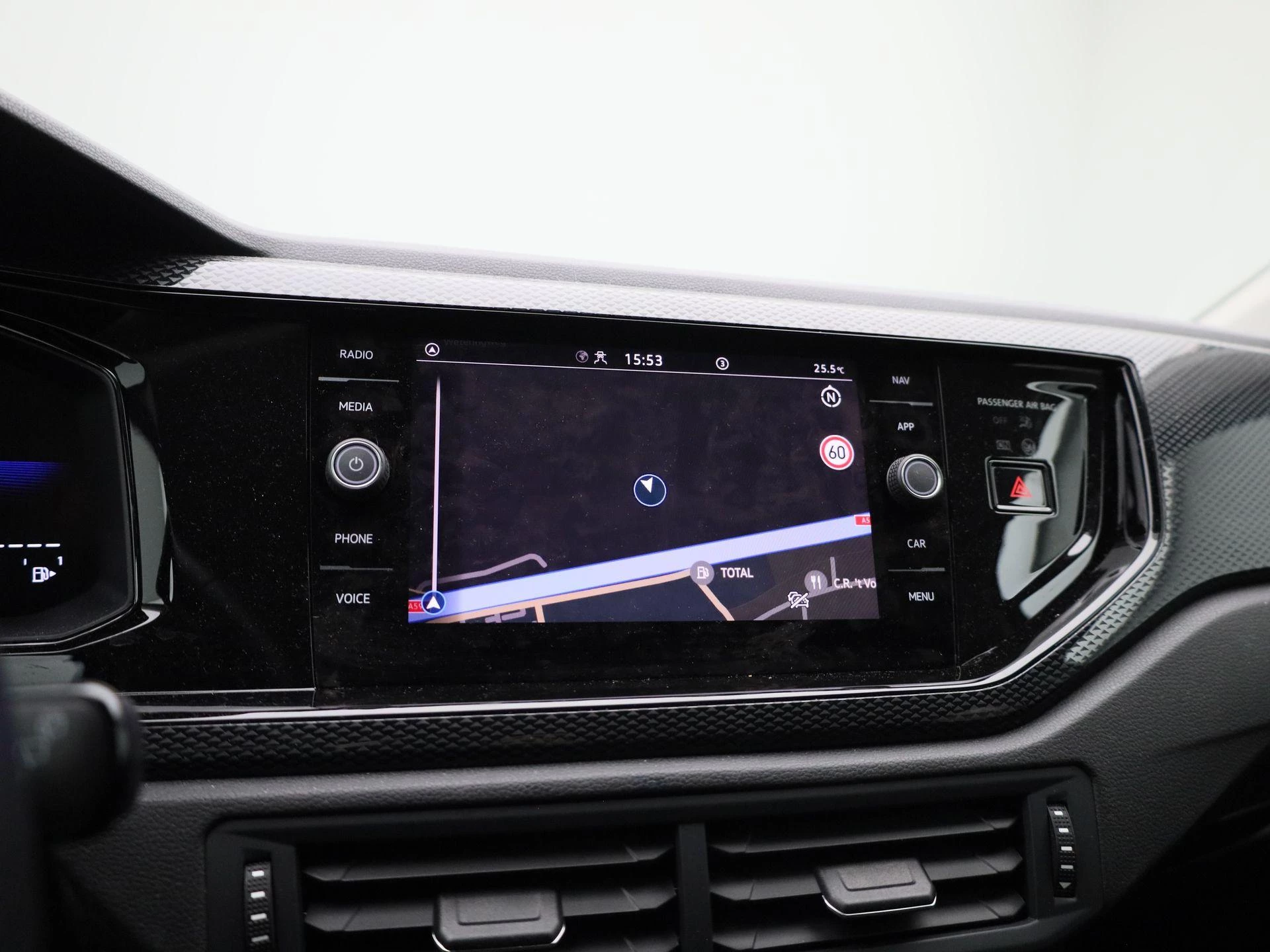 Volkswagen-Polo-image-16