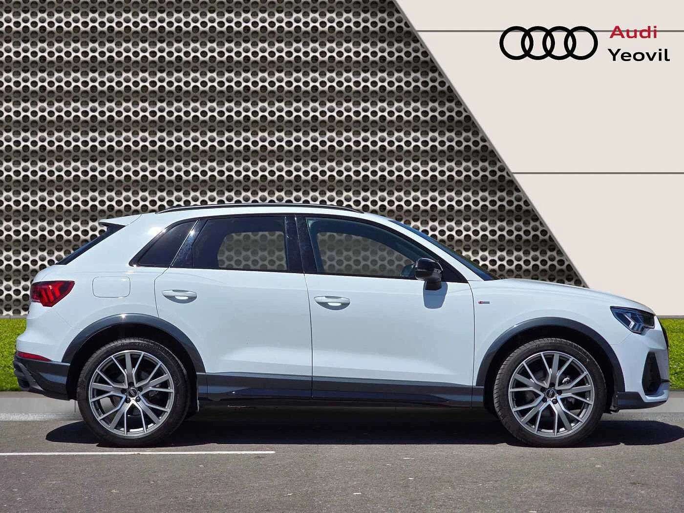 Audi-Q3-image-3