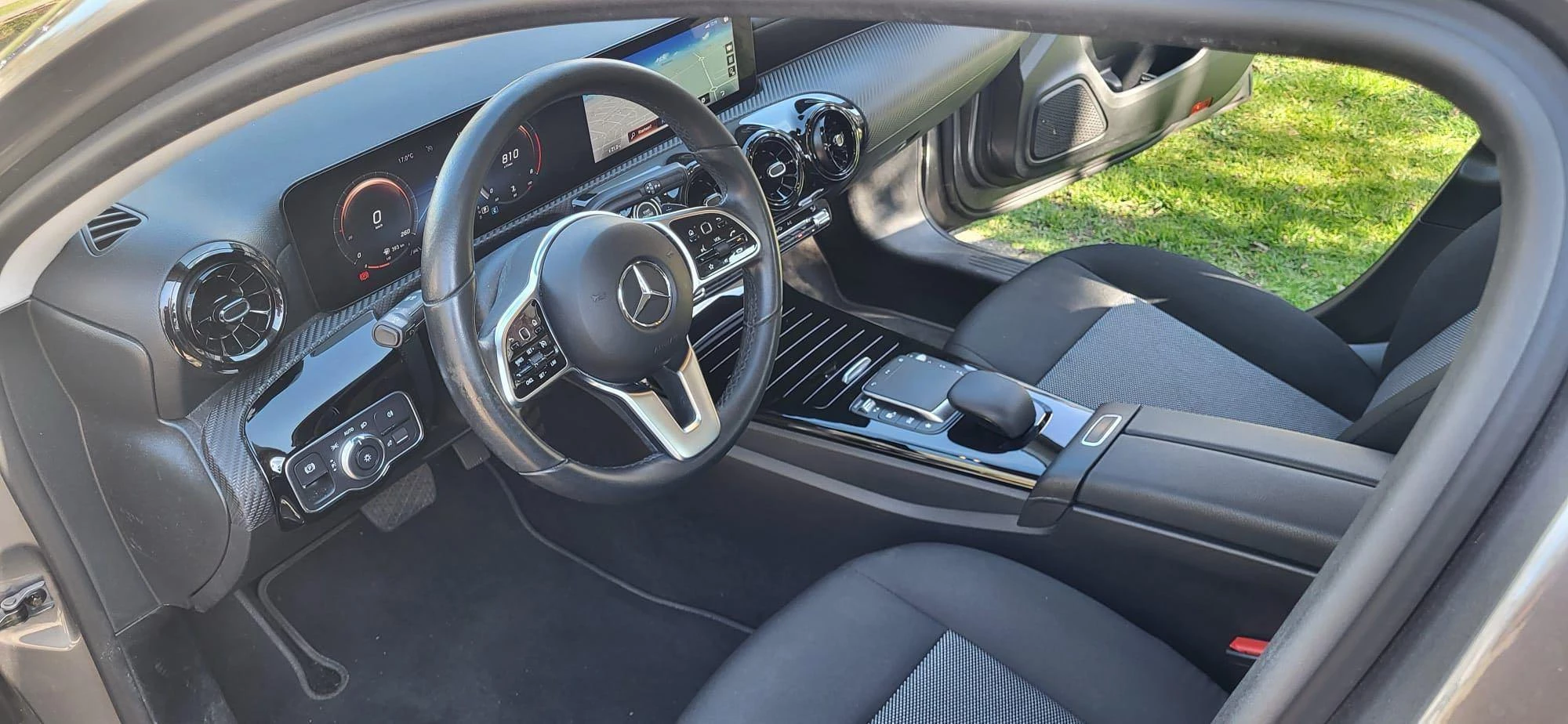 Mercedes-Benz-A-Klasse-image-11