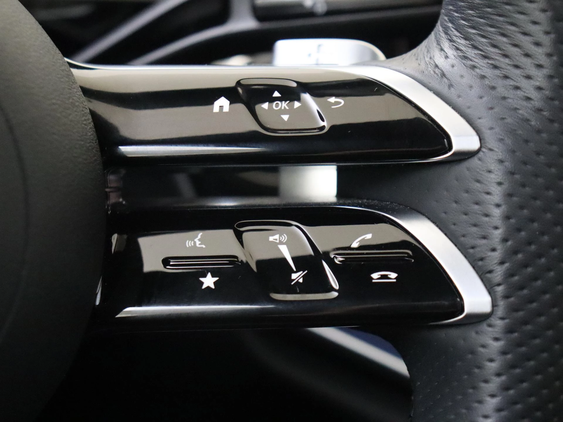 Mercedes-Benz E-Klasse 300 e AMG Line